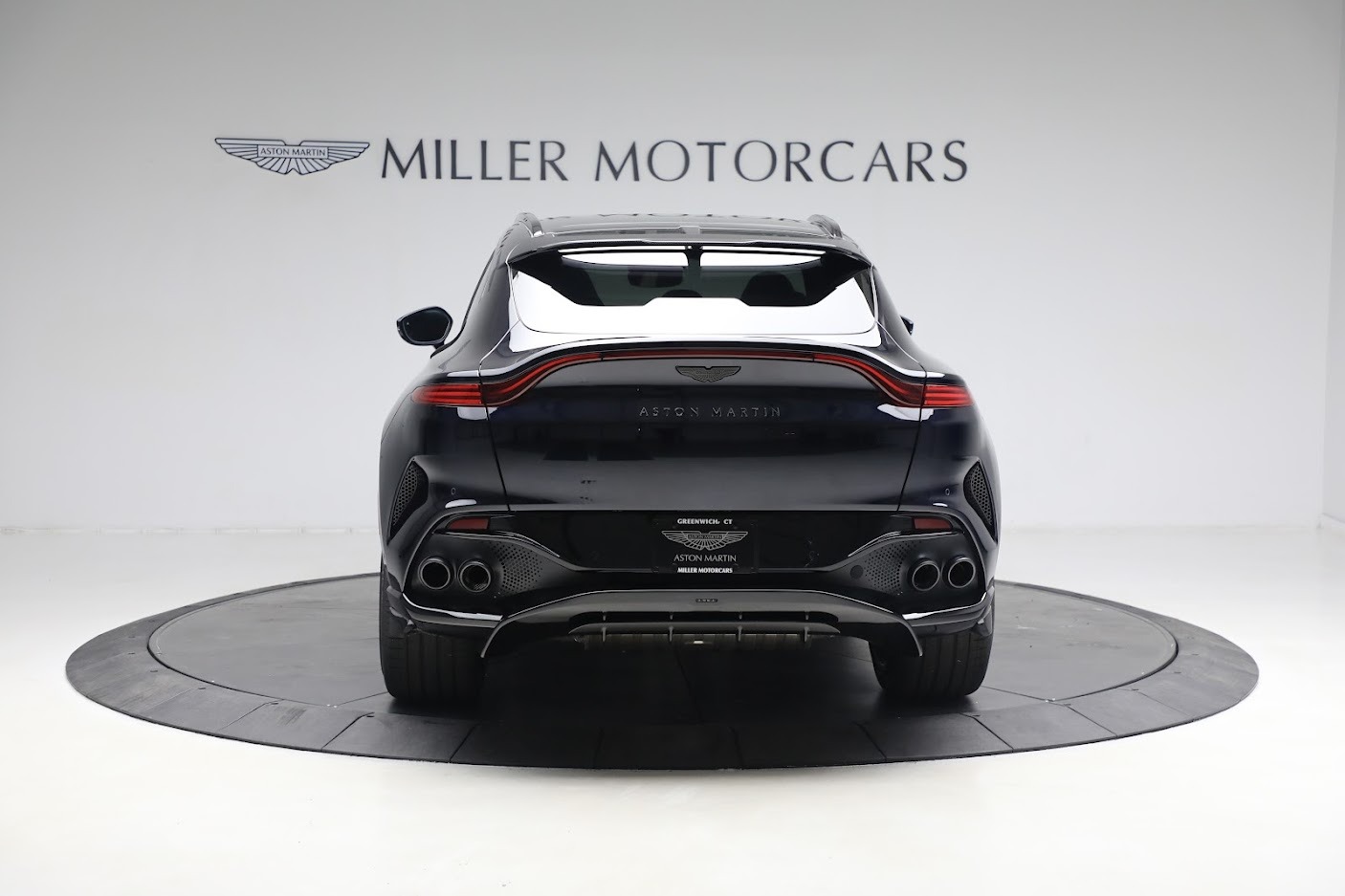 Used-2023-Aston-Martin-DBX-707