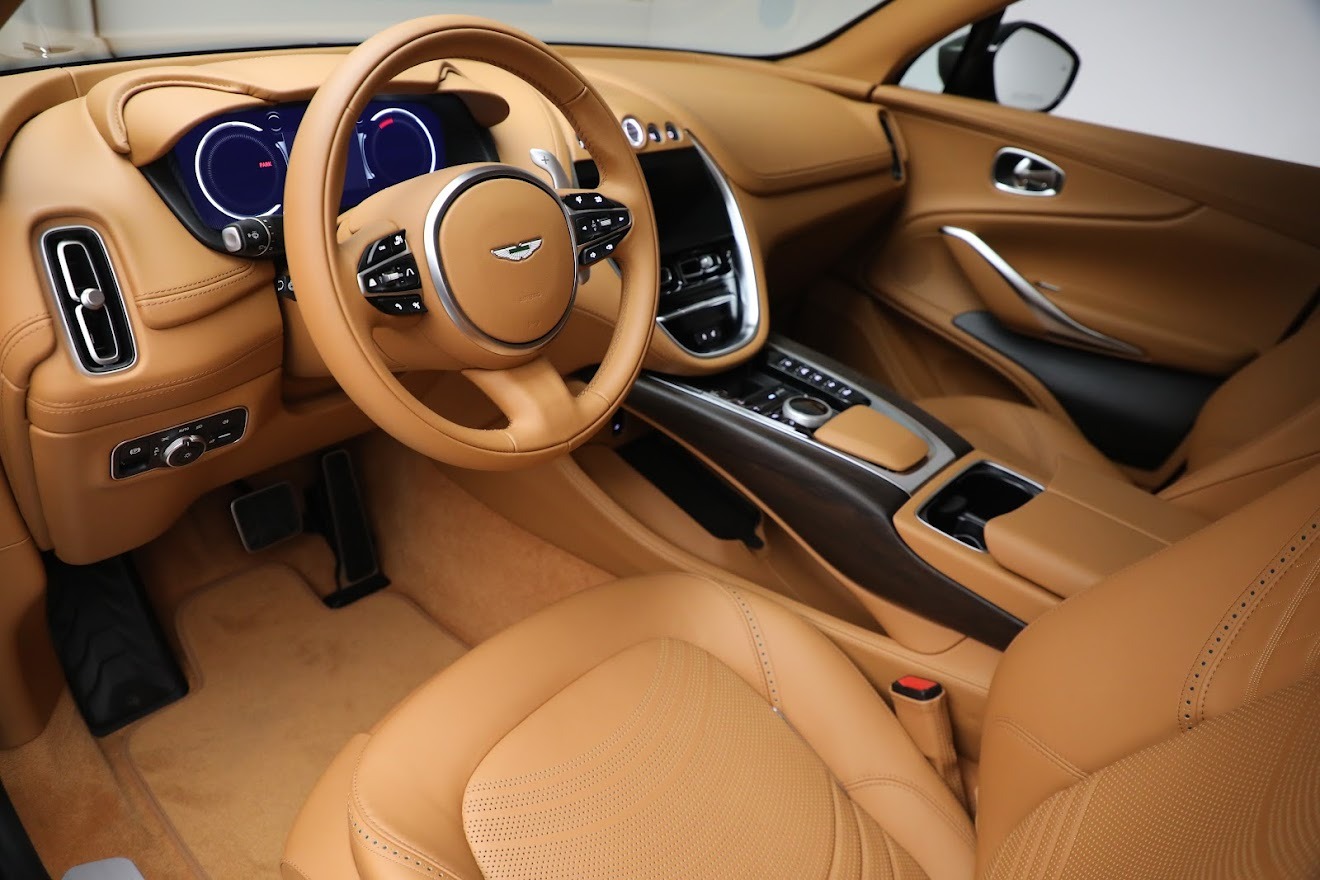 Used-2023-Aston-Martin-DBX