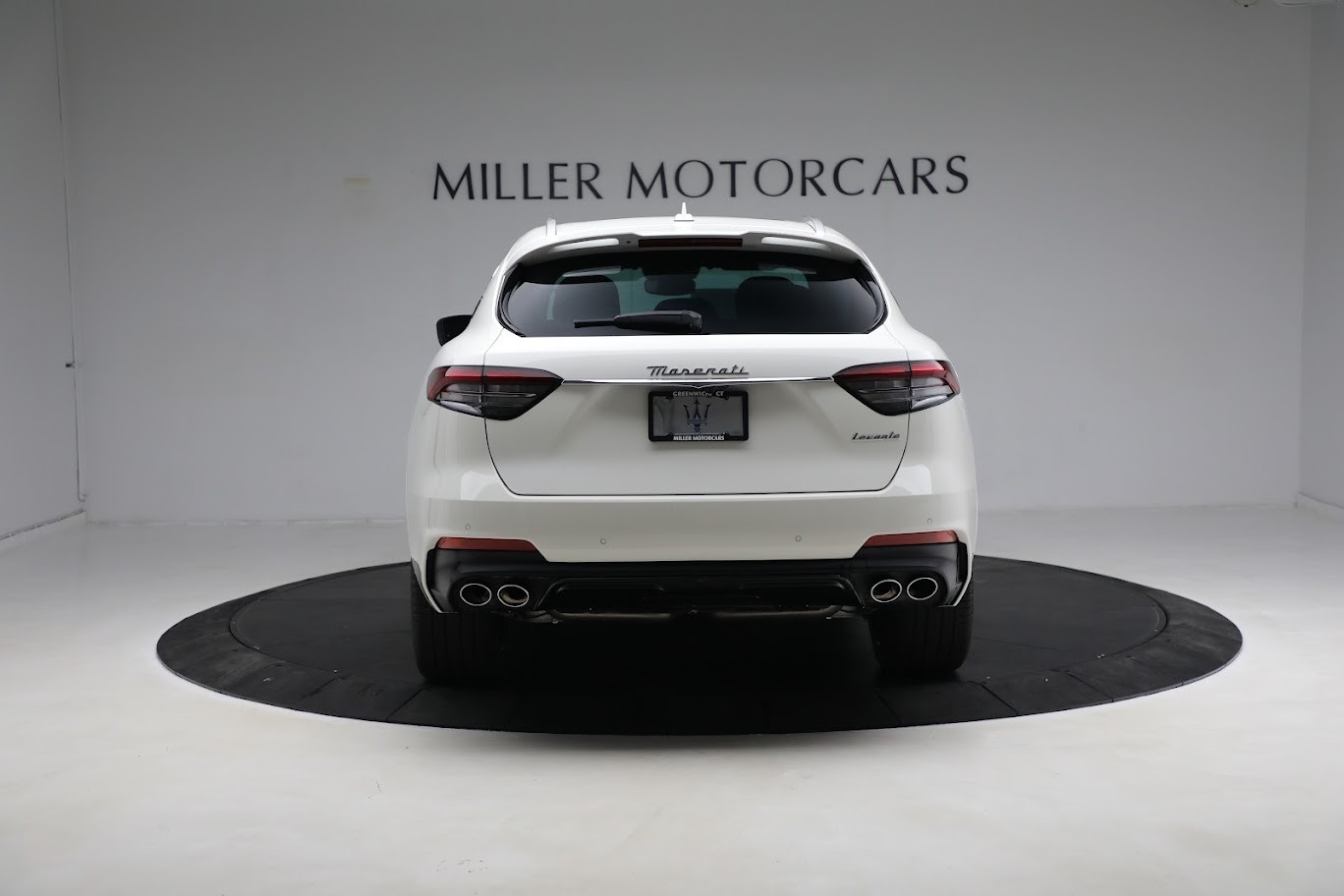 New-2023-Maserati-Levante-Modena
