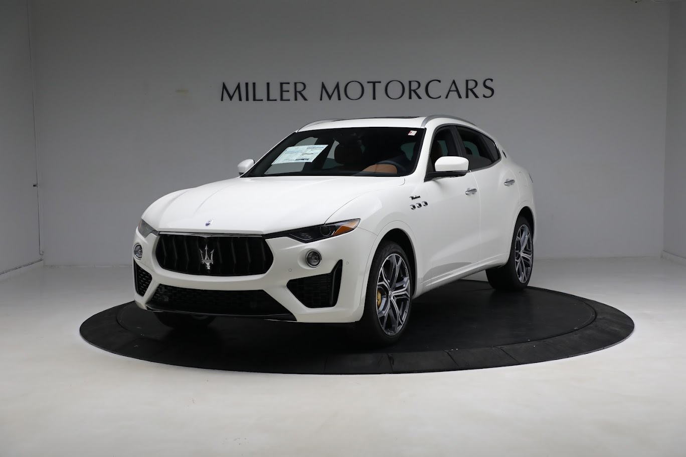 New-2023-Maserati-Levante-Modena