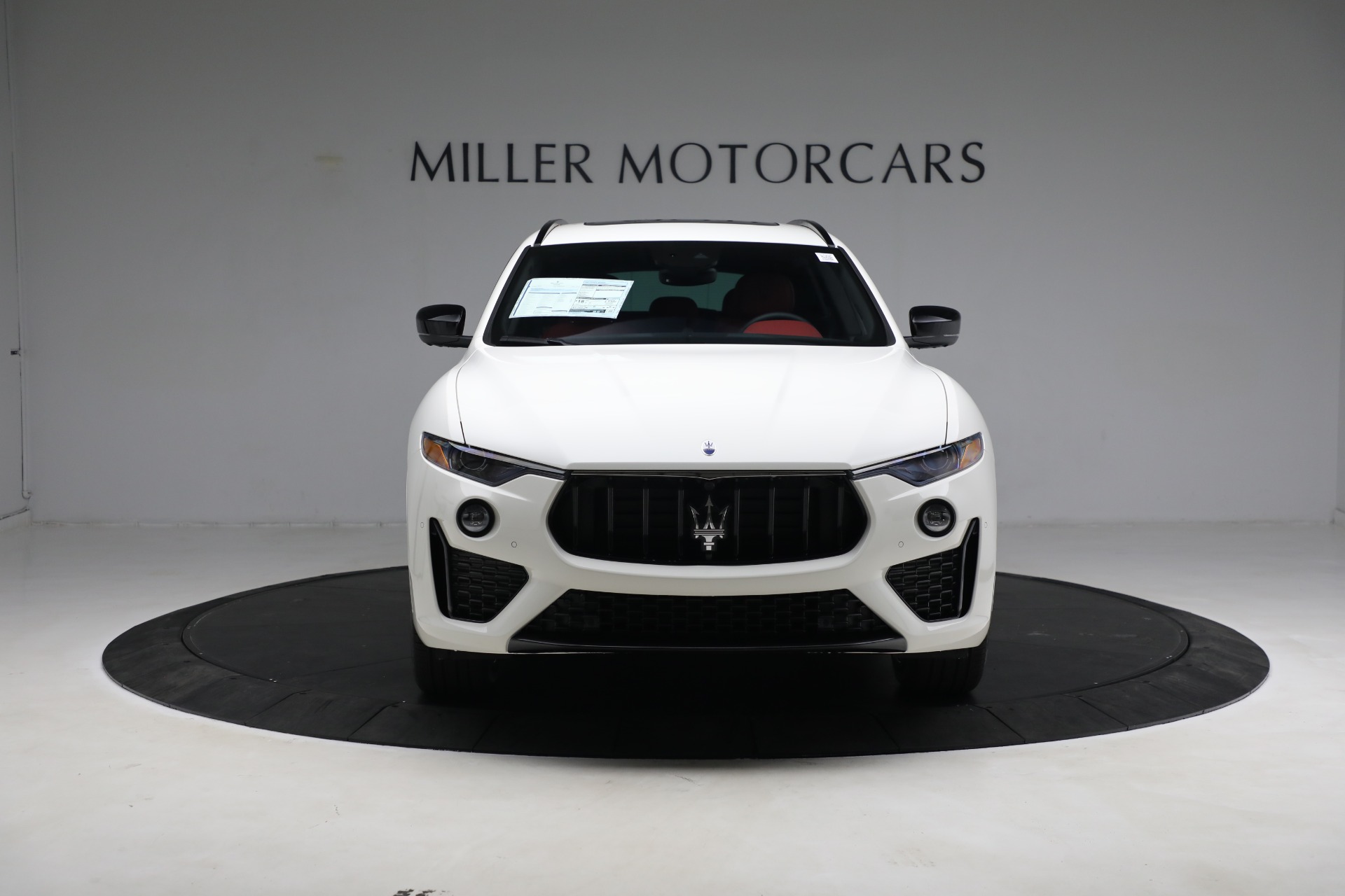 New-2023-Maserati-Levante-Modena
