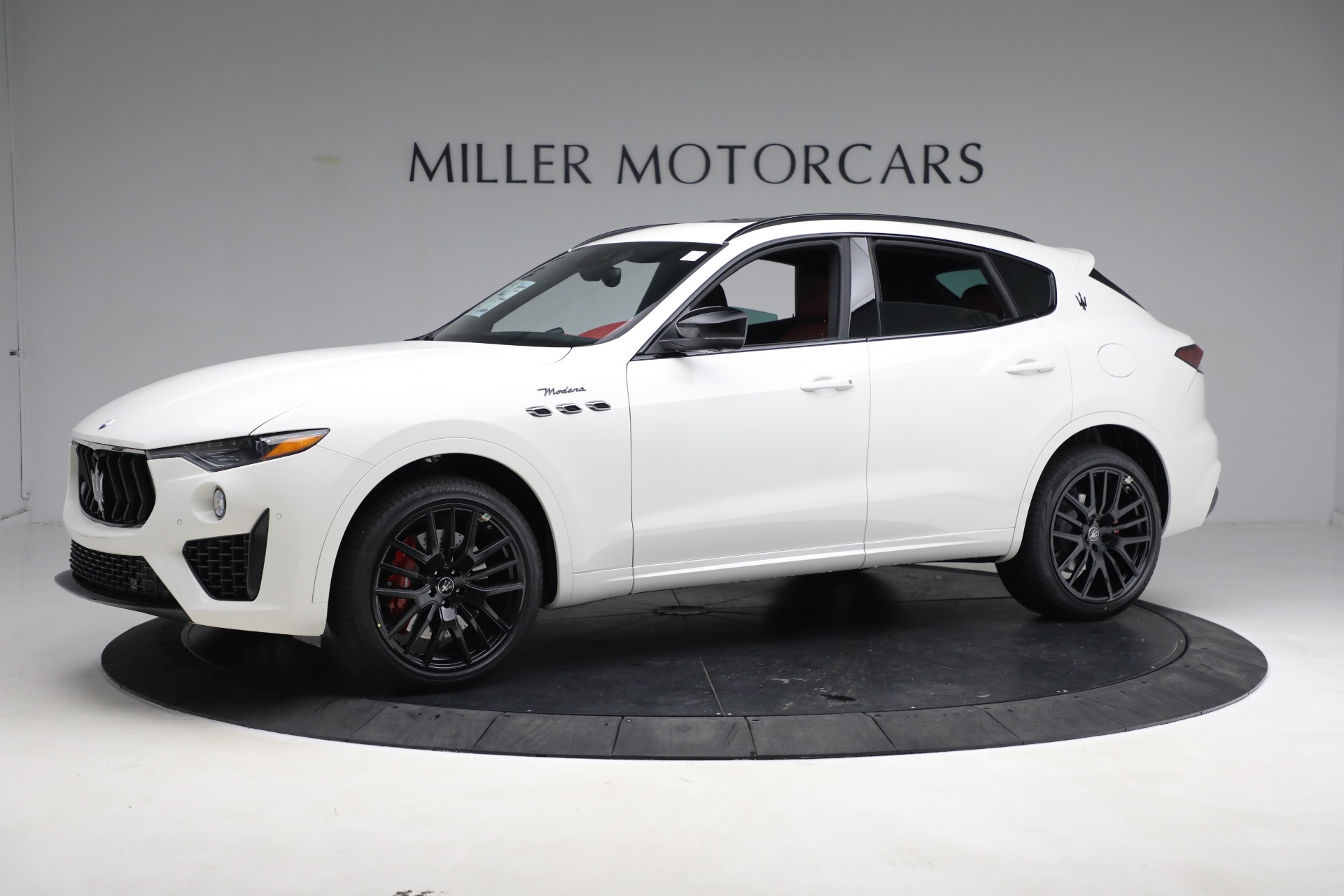 New-2023-Maserati-Levante-Modena