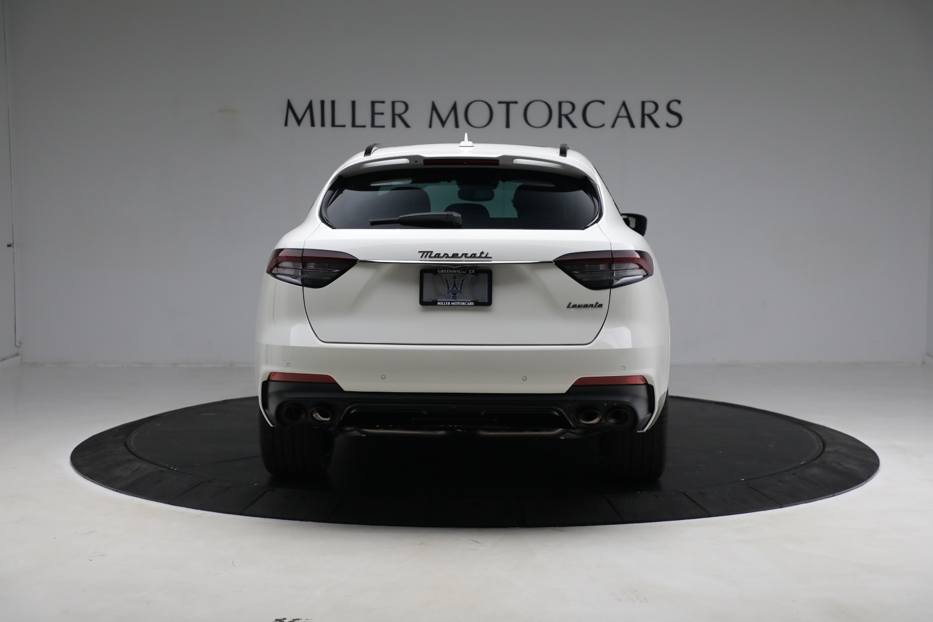 New-2023-Maserati-Levante-Modena