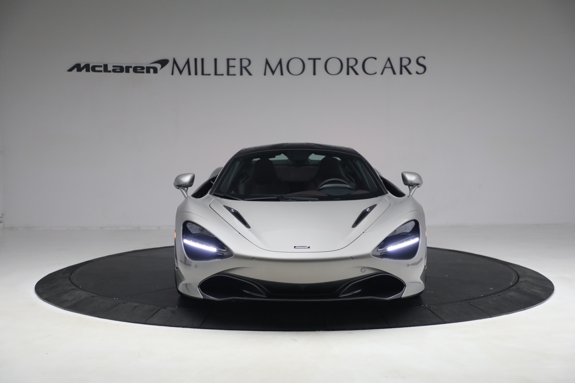 Used-2018-McLaren-720S-Luxury