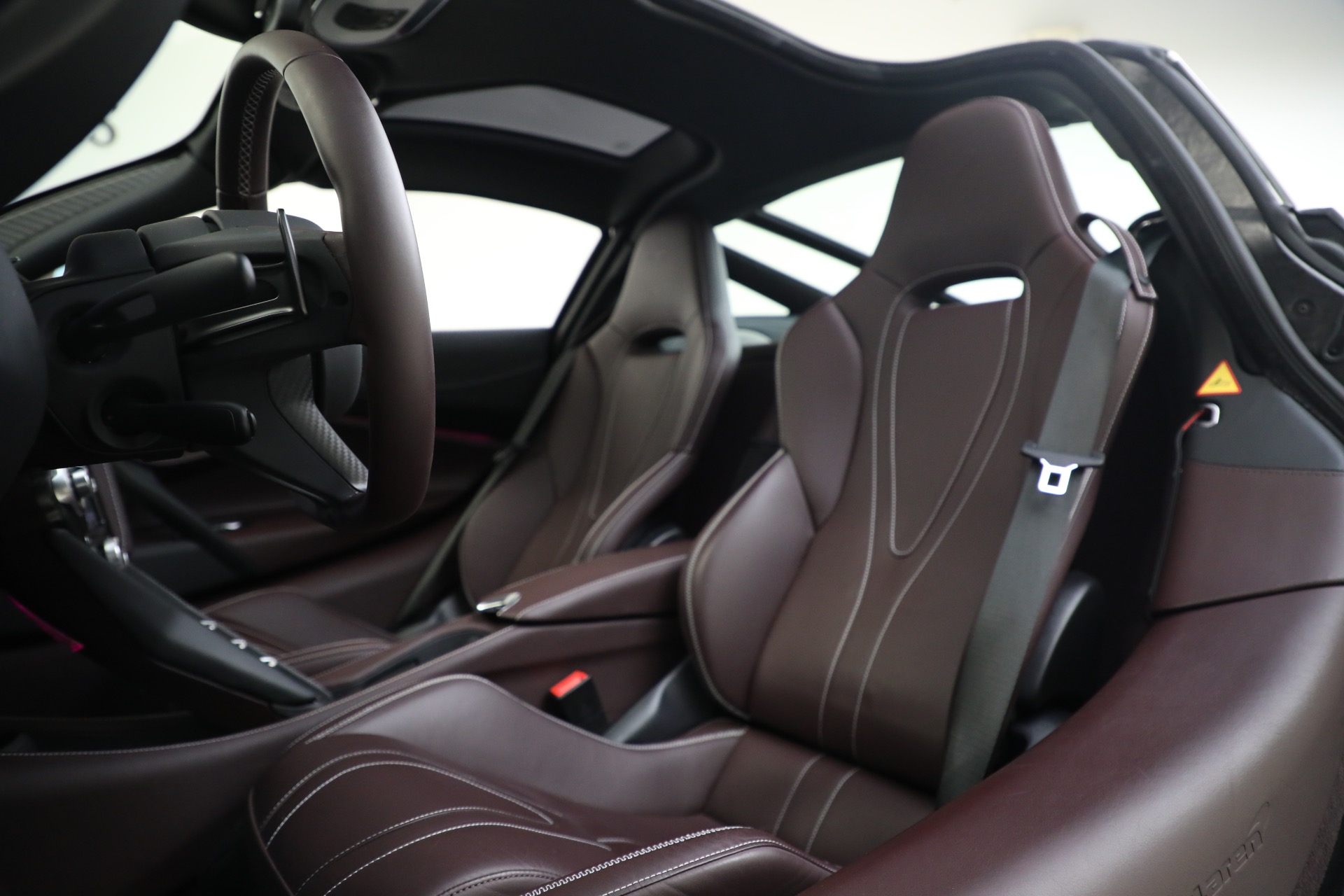 Used-2018-McLaren-720S-Luxury