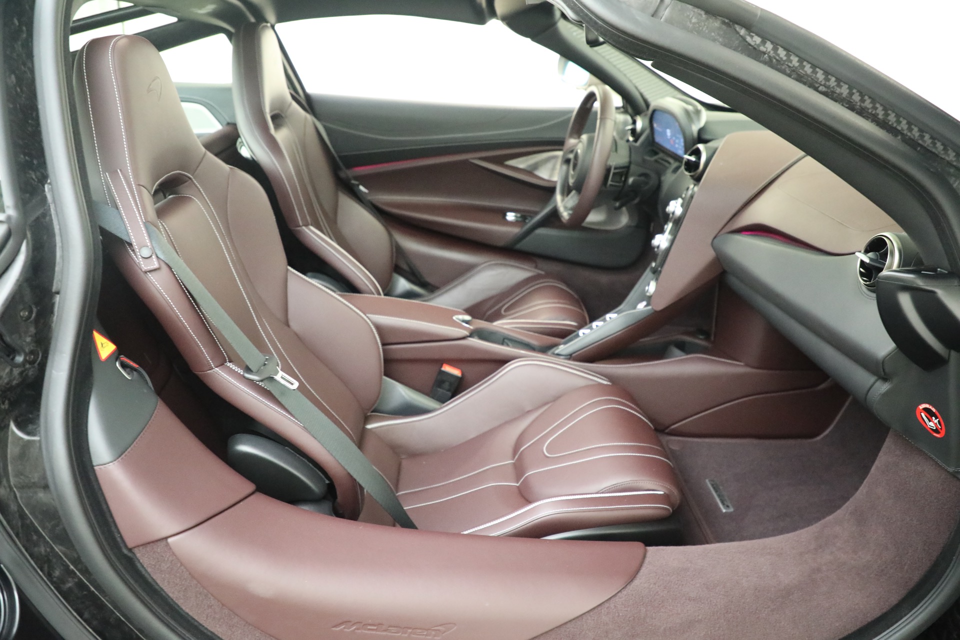 Used-2018-McLaren-720S-Luxury