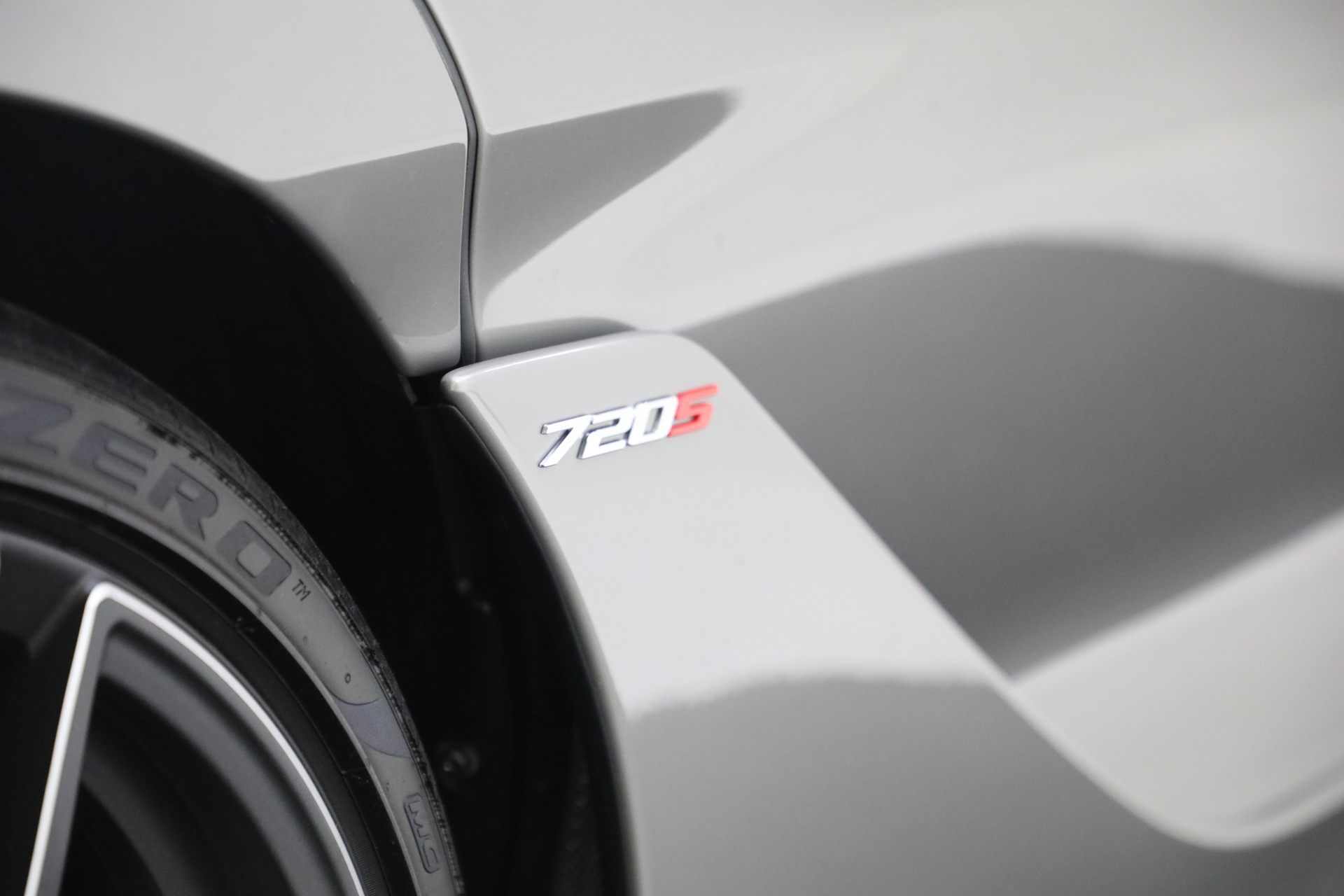 Used-2018-McLaren-720S-Luxury