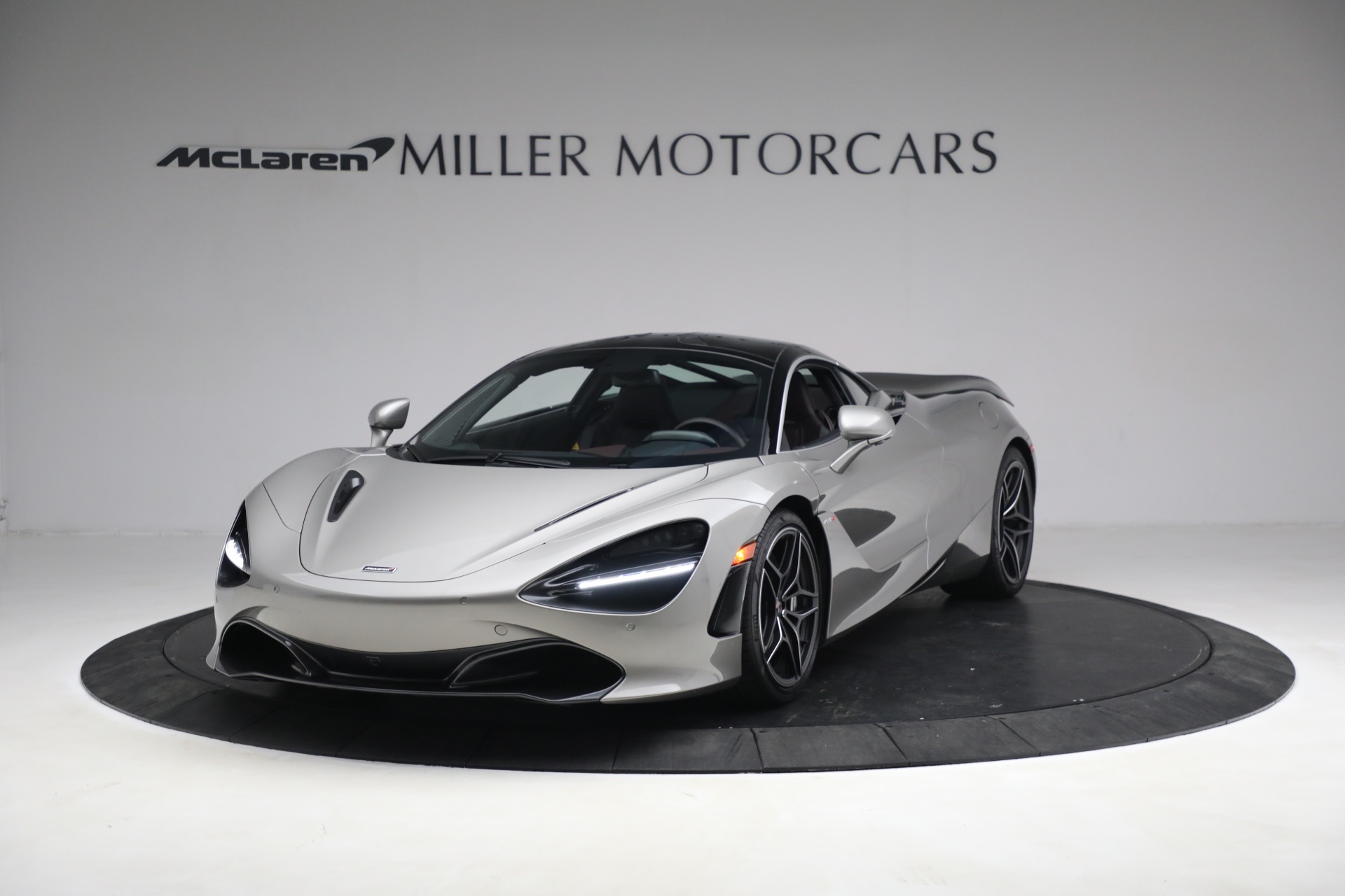 Used-2018-McLaren-720S-Luxury