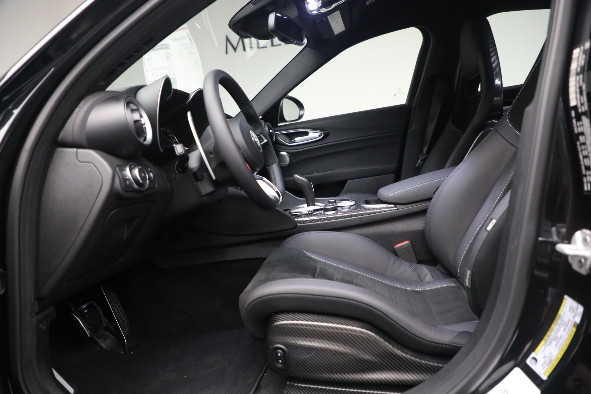 New-2023-Alfa-Romeo-Giulia-Quadrifoglio