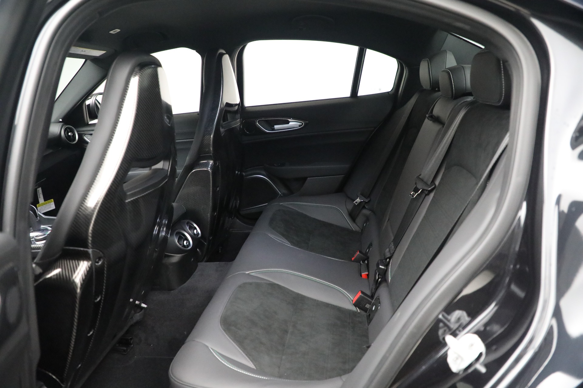 New-2023-Alfa-Romeo-Giulia-Quadrifoglio