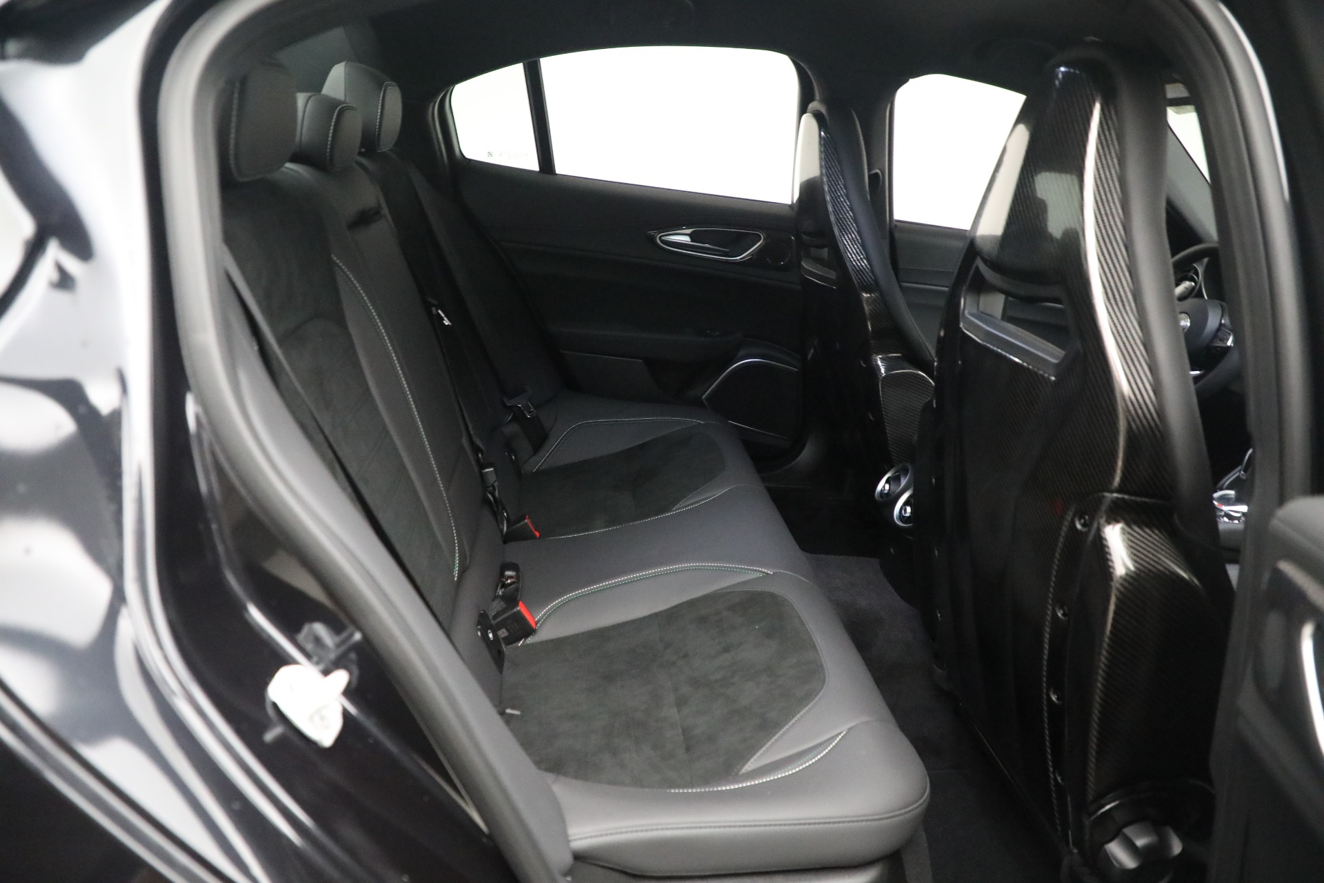 New-2023-Alfa-Romeo-Giulia-Quadrifoglio