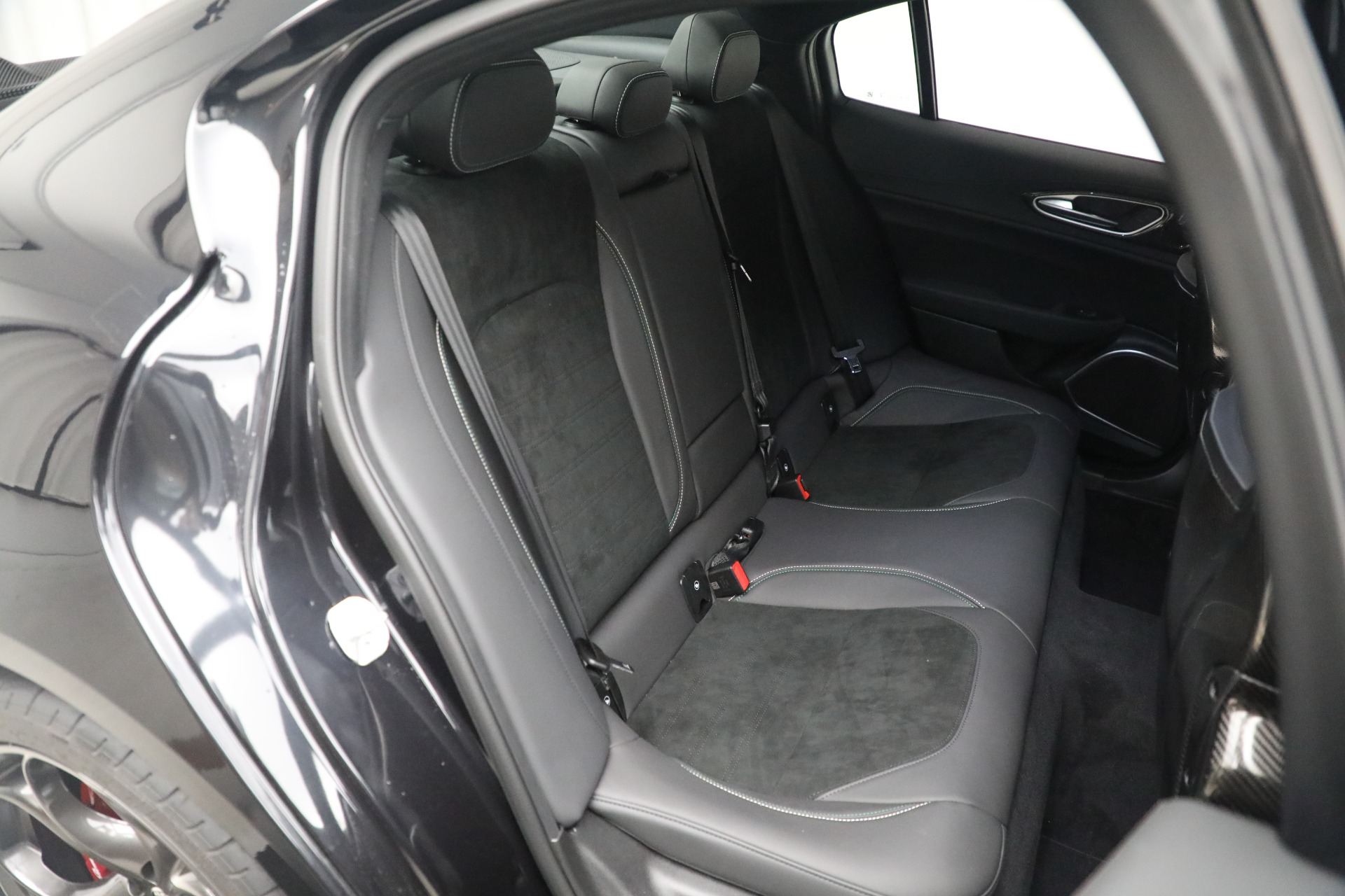 New-2023-Alfa-Romeo-Giulia-Quadrifoglio