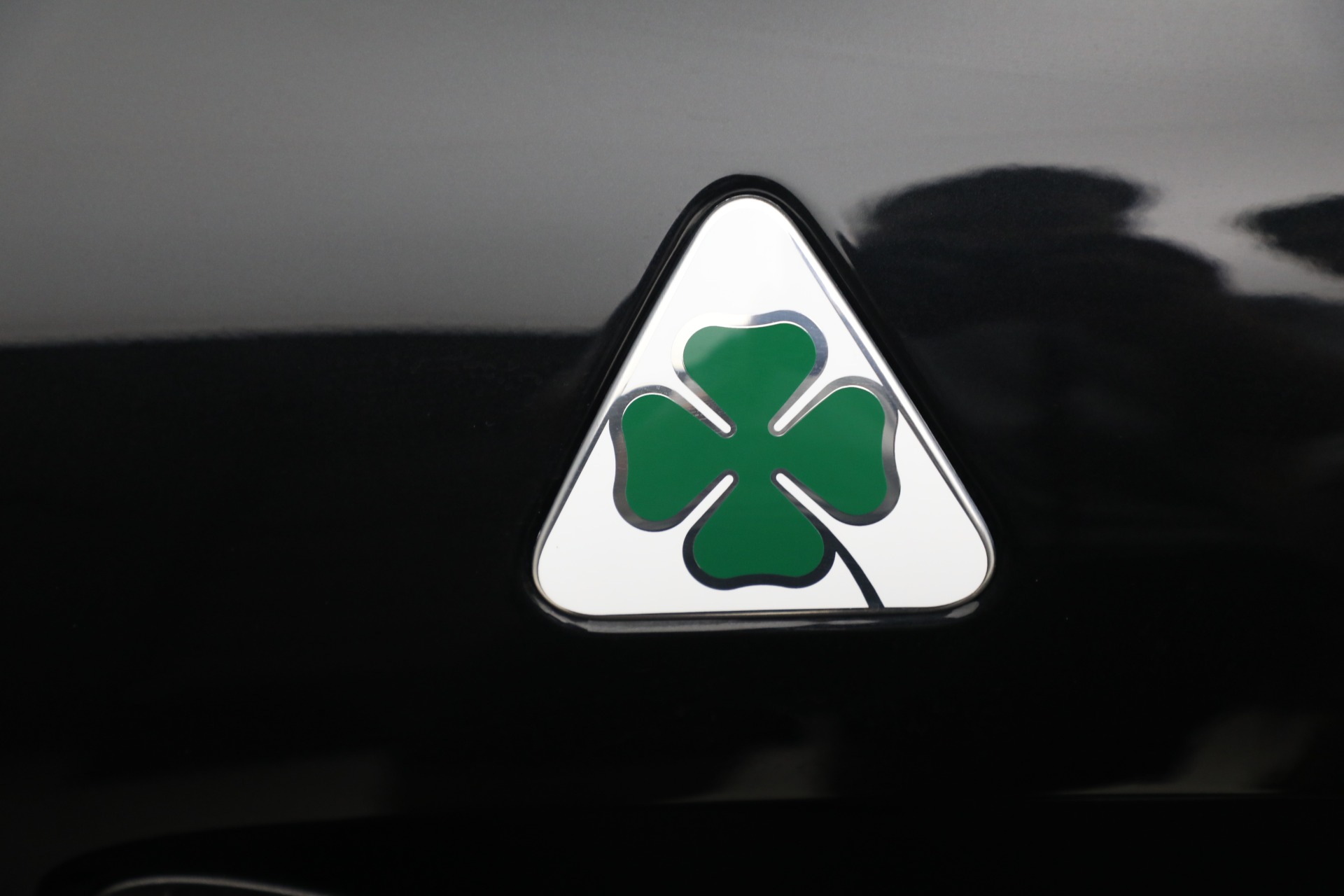 New-2023-Alfa-Romeo-Giulia-Quadrifoglio