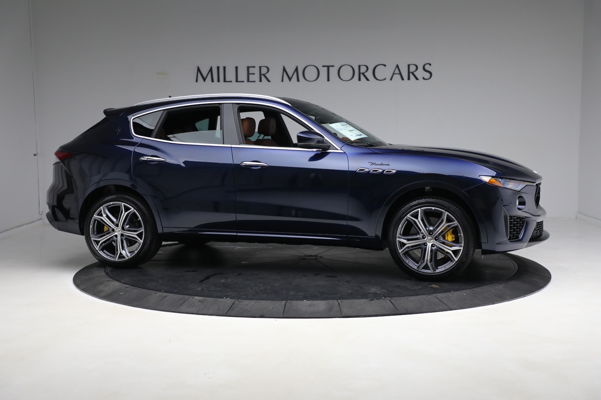 New-2023-Maserati-Levante-Modena