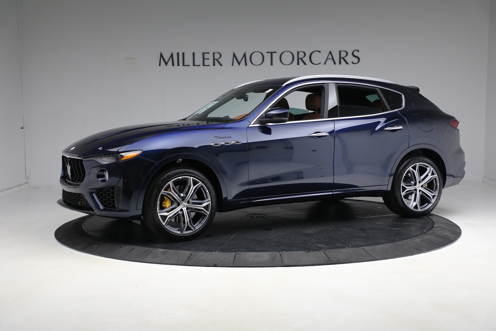 New-2023-Maserati-Levante-Modena