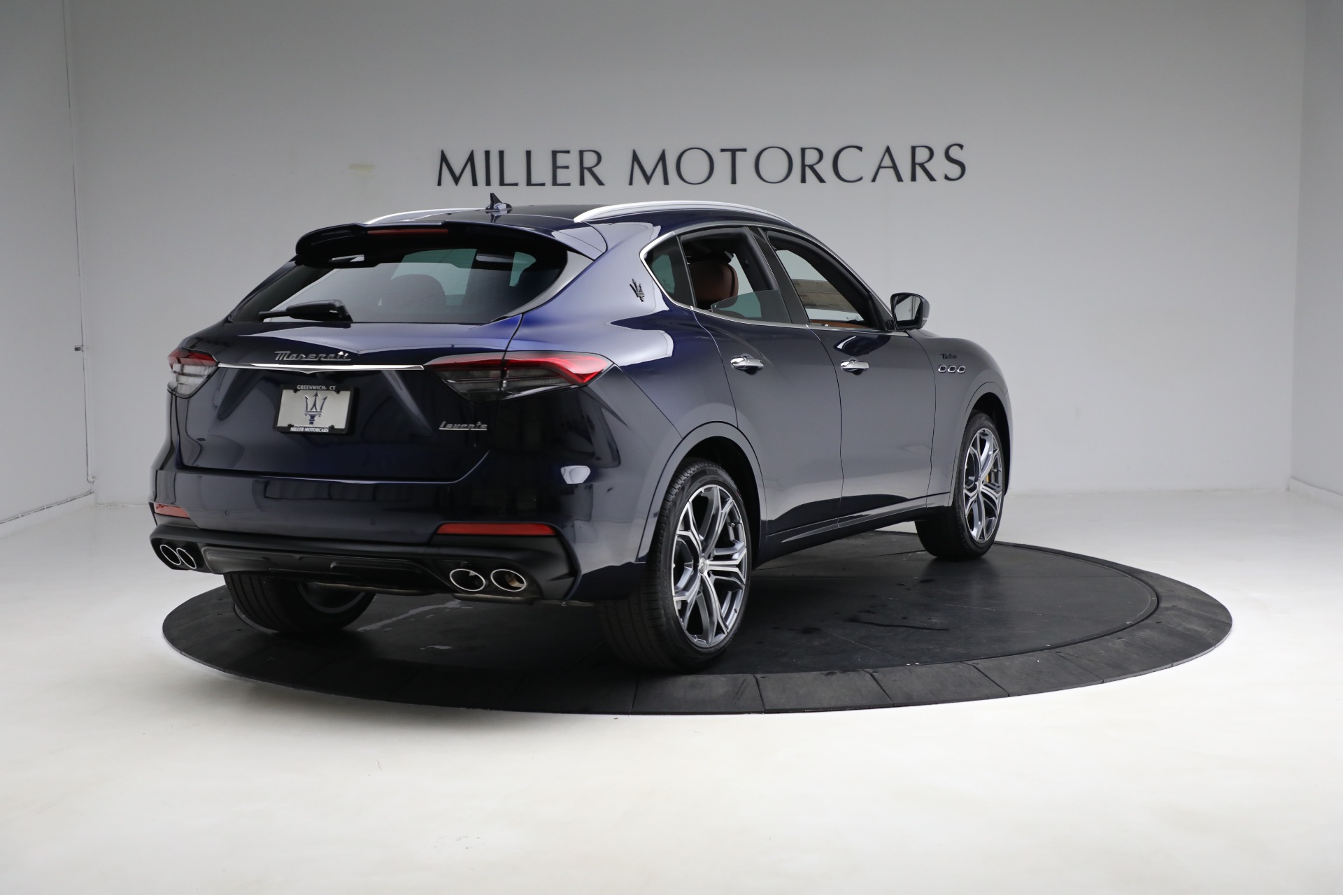 New-2023-Maserati-Levante-Modena