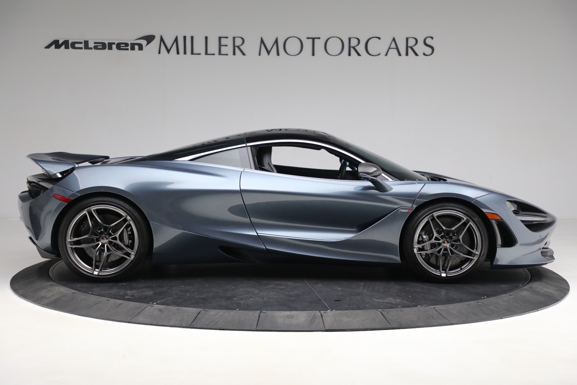 Used-2018-McLaren-720S-Luxury