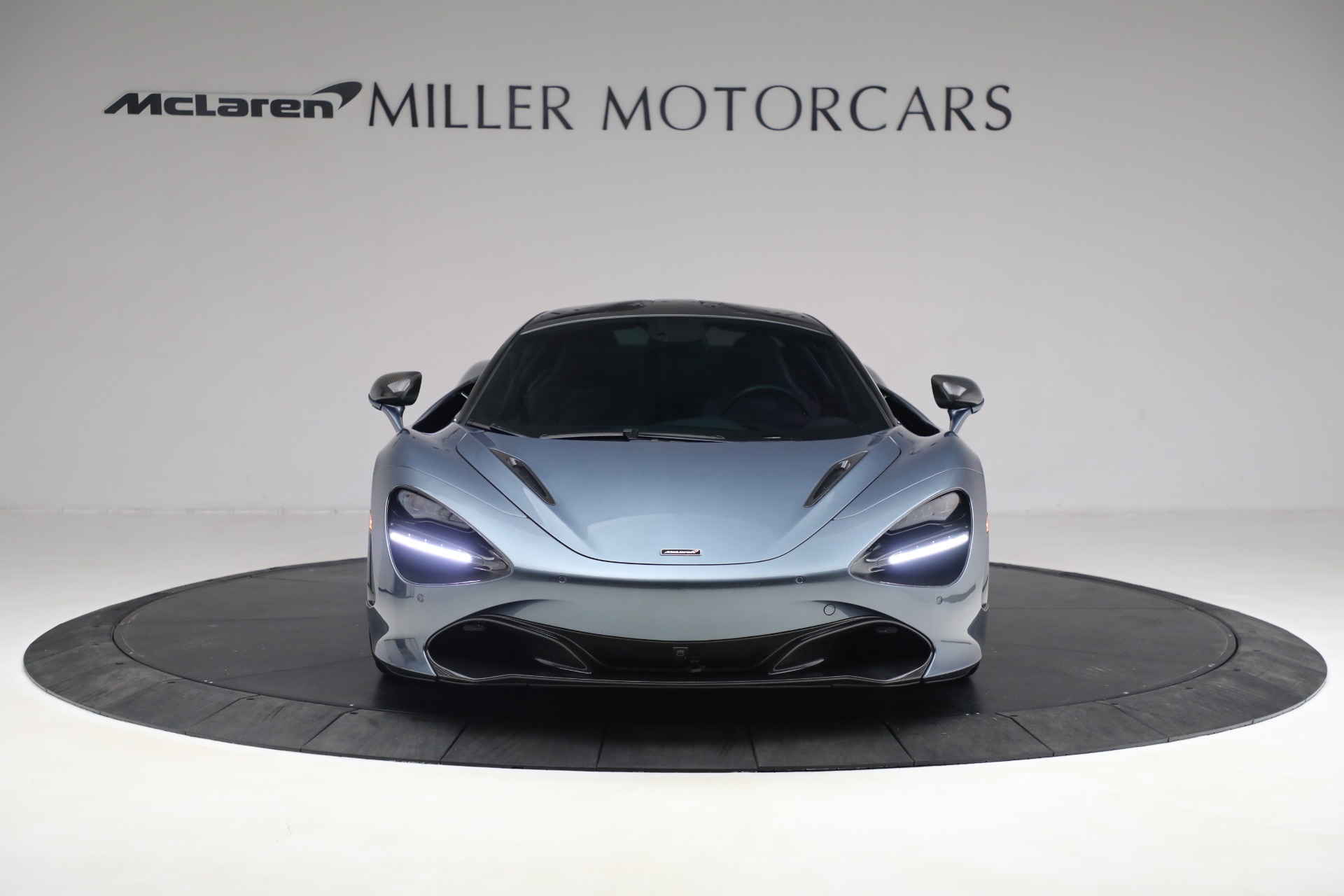 Used-2018-McLaren-720S-Luxury