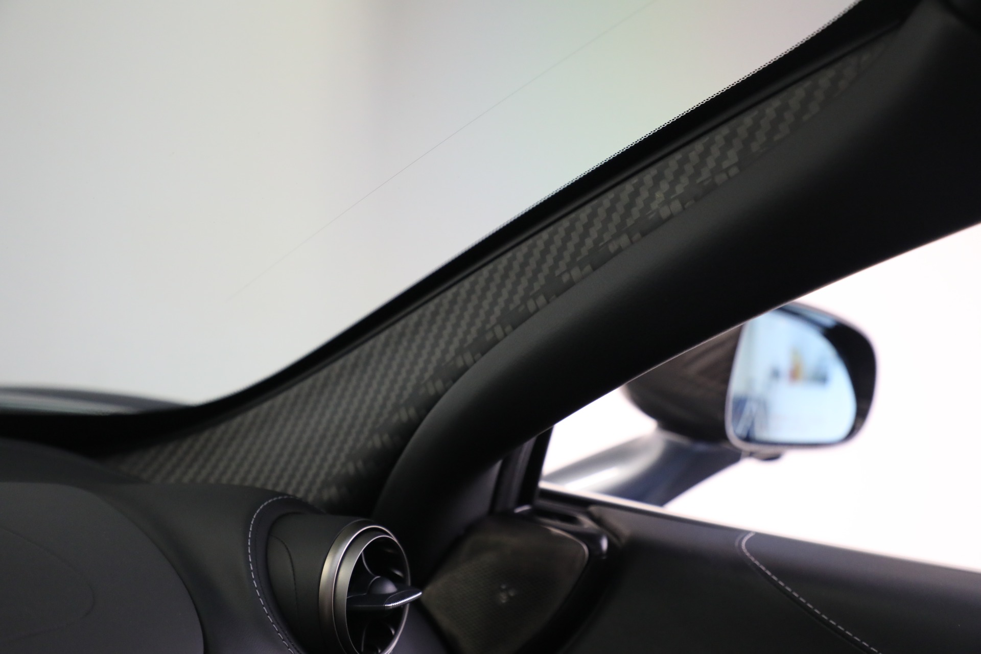 Used-2018-McLaren-720S-Luxury