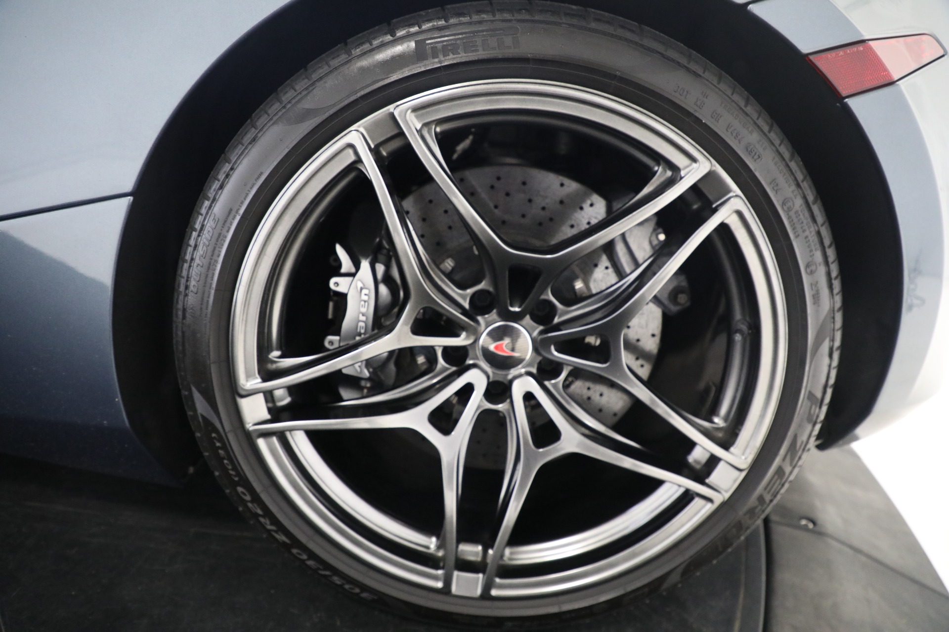 Used-2018-McLaren-720S-Luxury