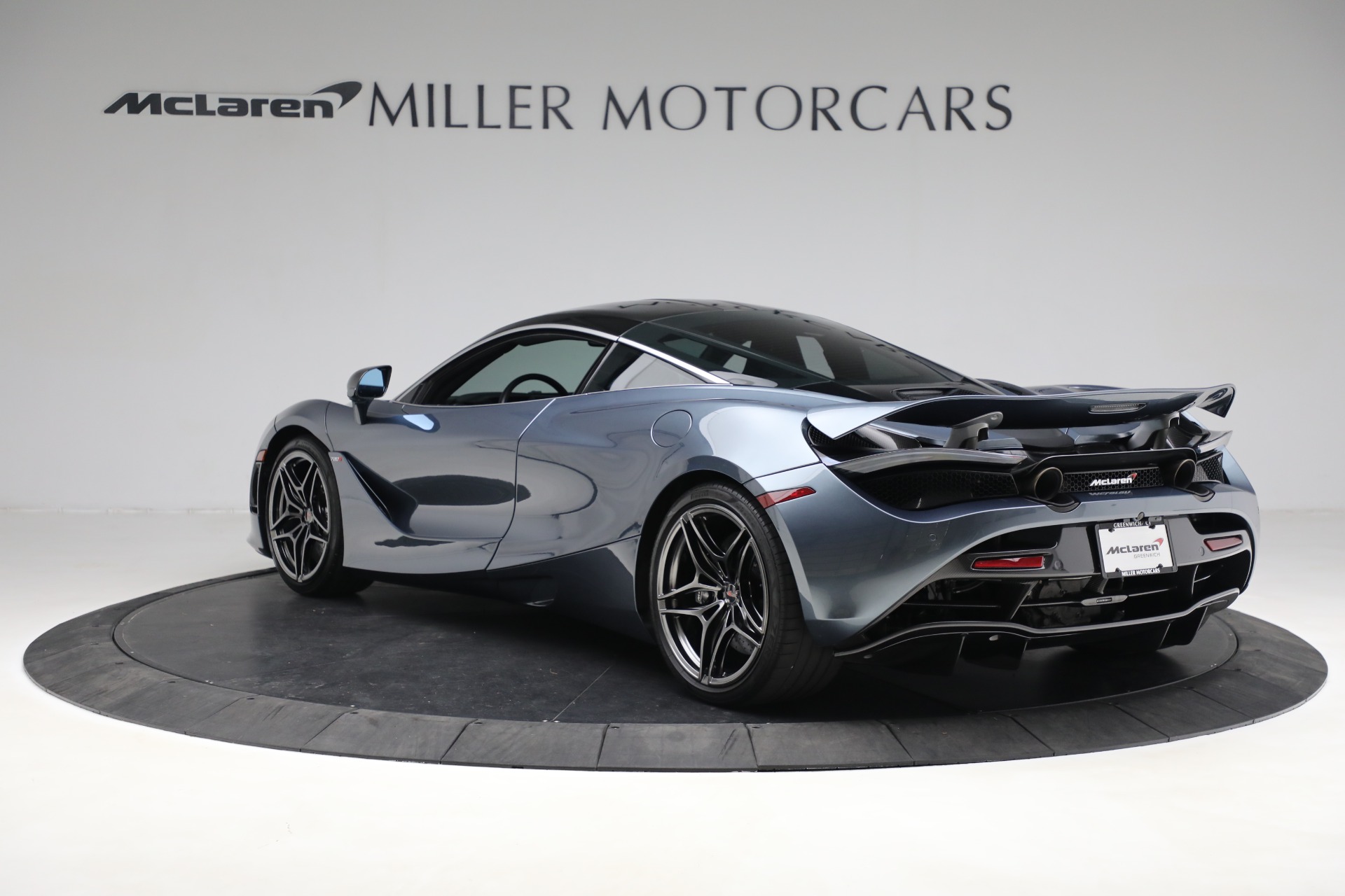 Used-2018-McLaren-720S-Luxury