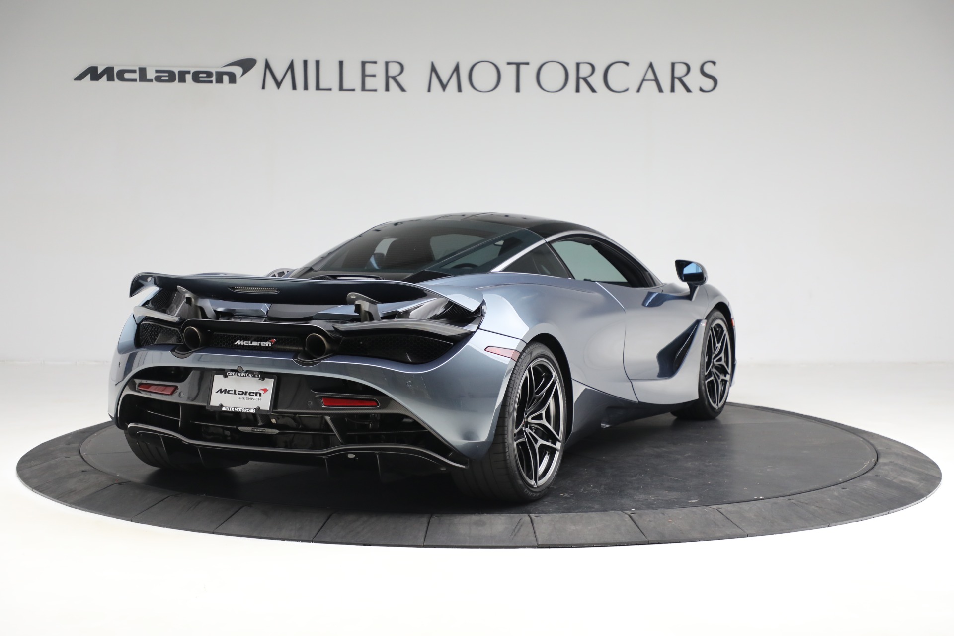 Used-2018-McLaren-720S-Luxury