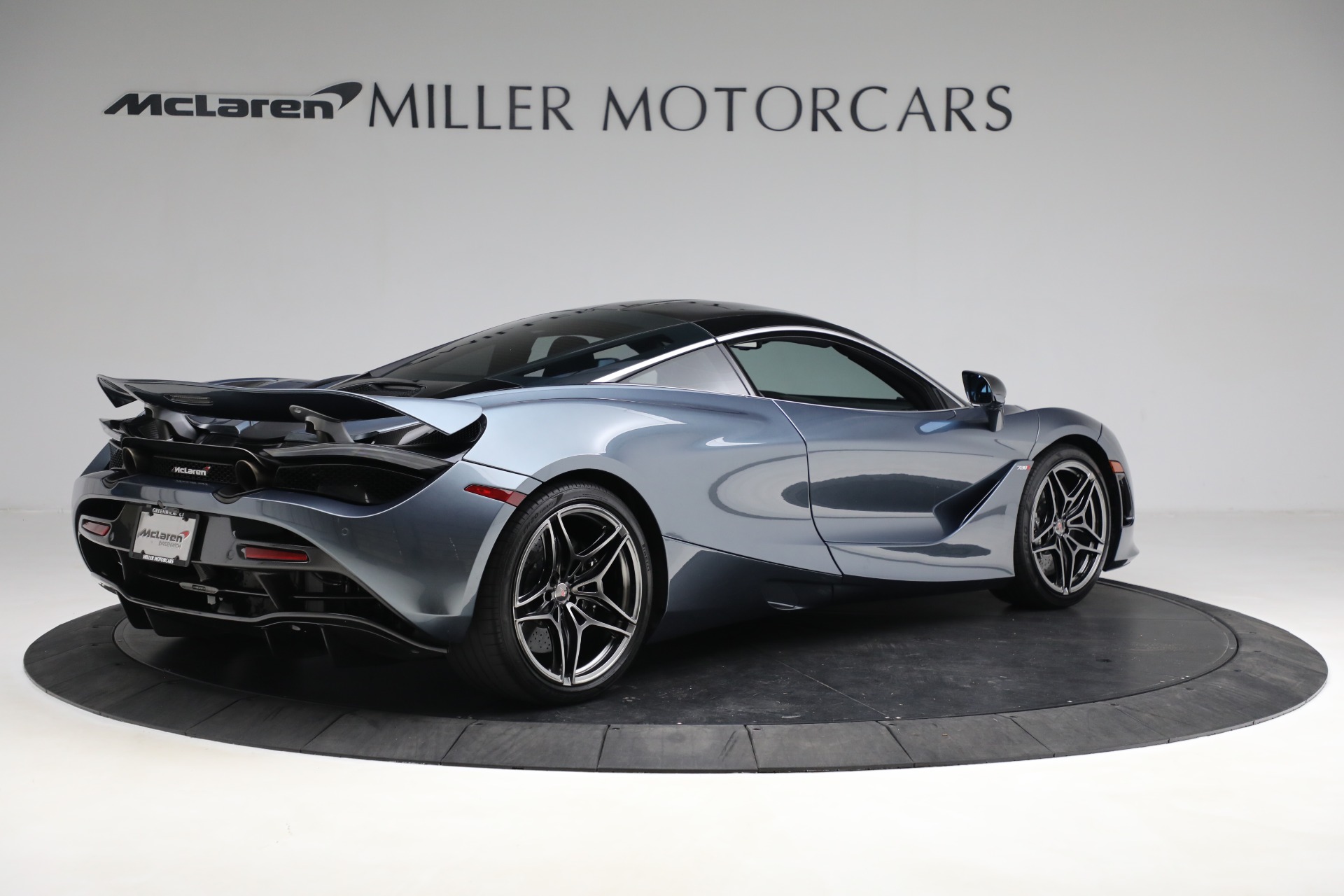 Used-2018-McLaren-720S-Luxury
