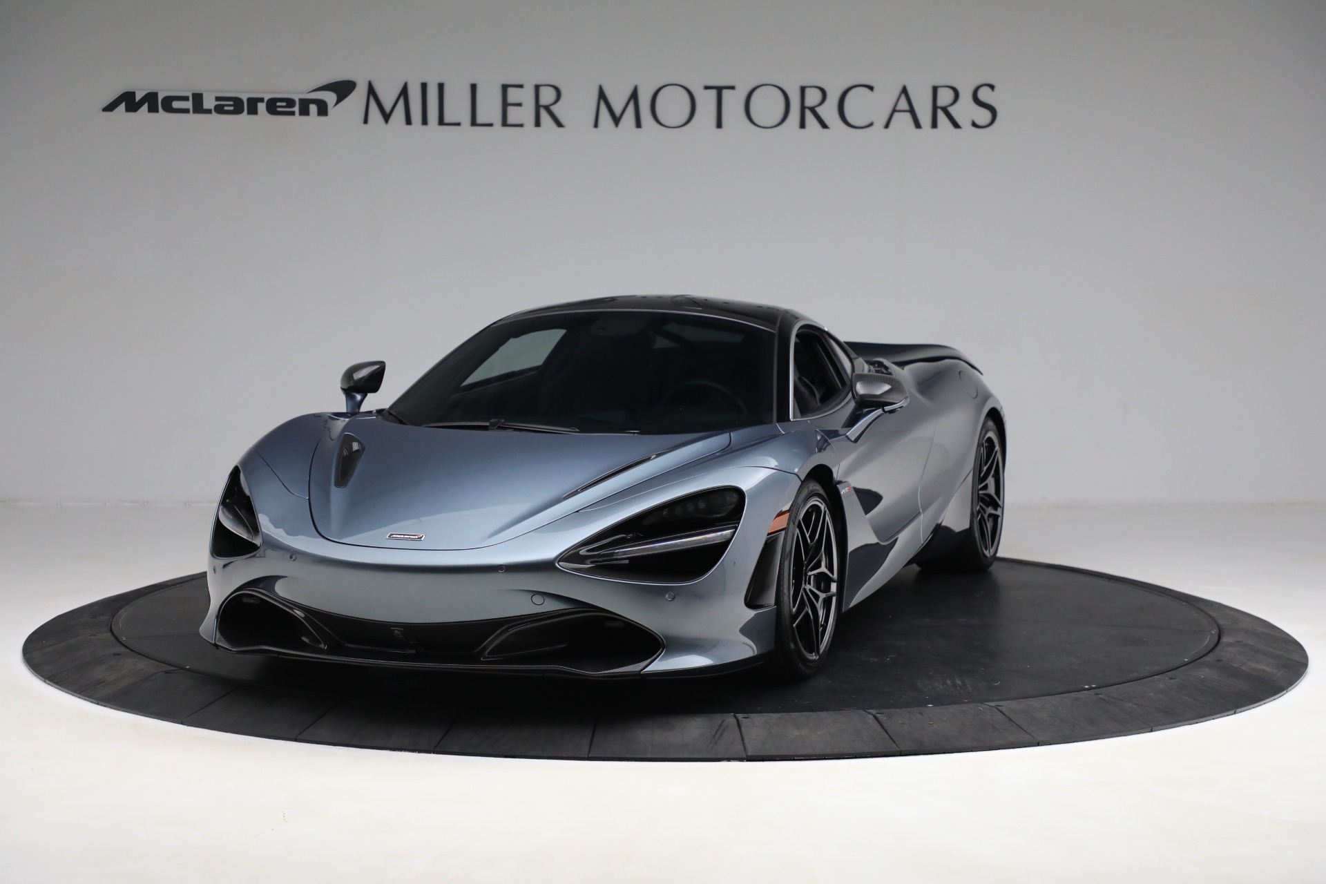 Used-2018-McLaren-720S-Luxury