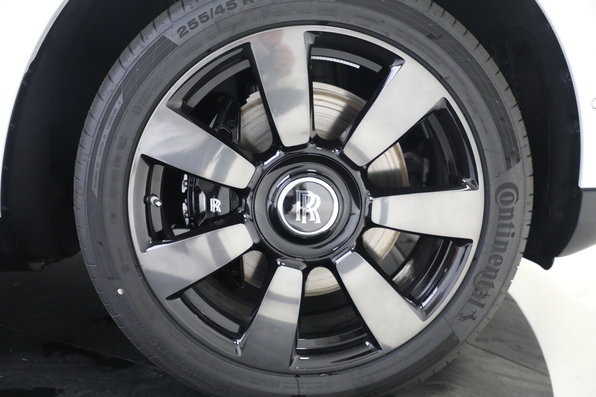 New-2023-Rolls-Royce-Cullinan