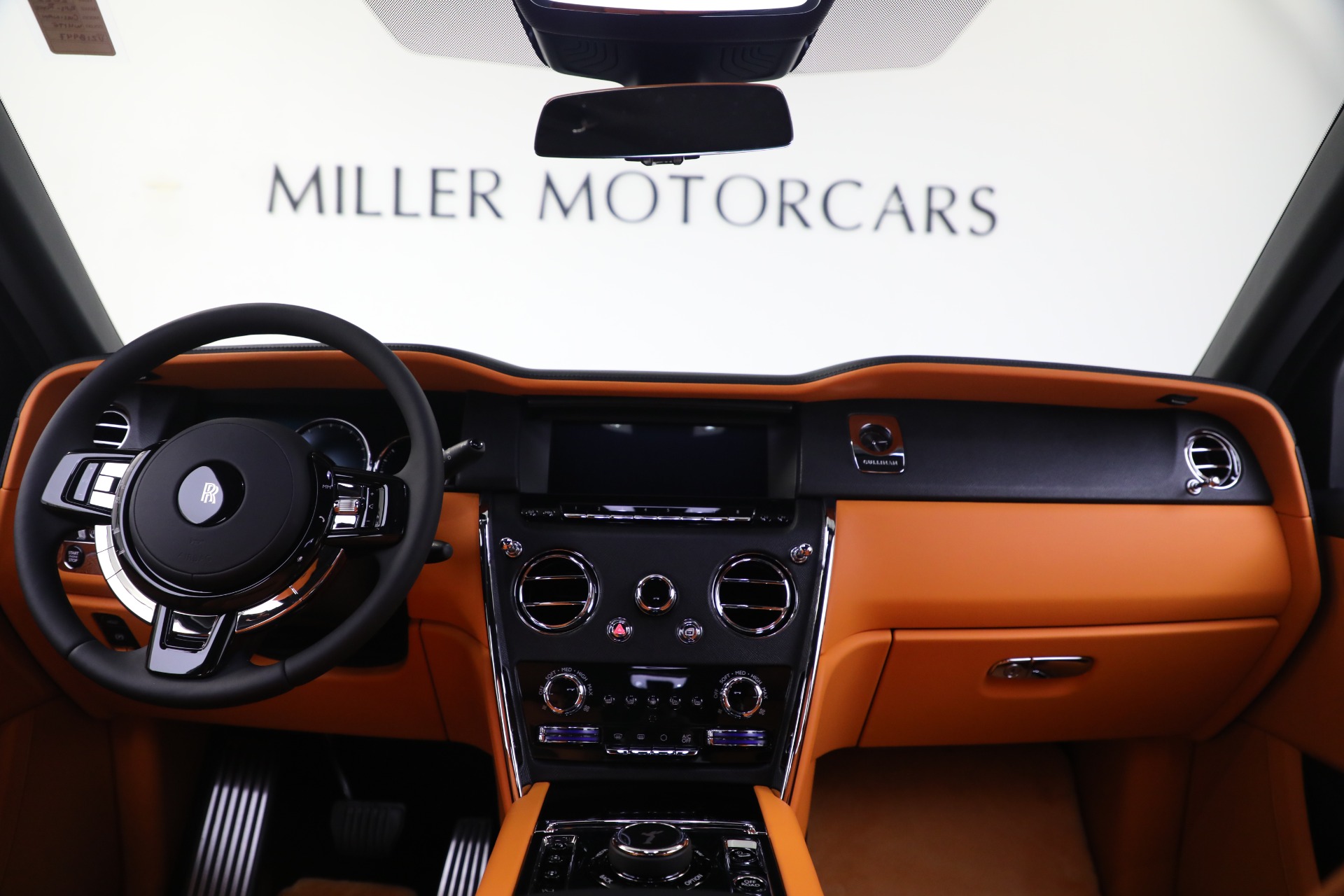 New-2023-Rolls-Royce-Cullinan