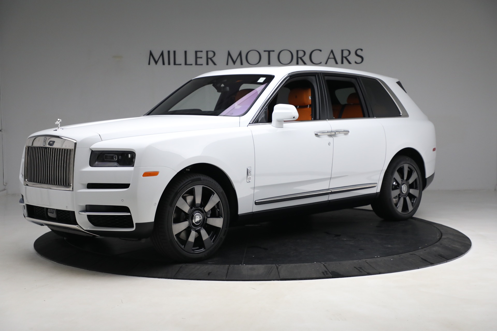 New-2023-Rolls-Royce-Cullinan