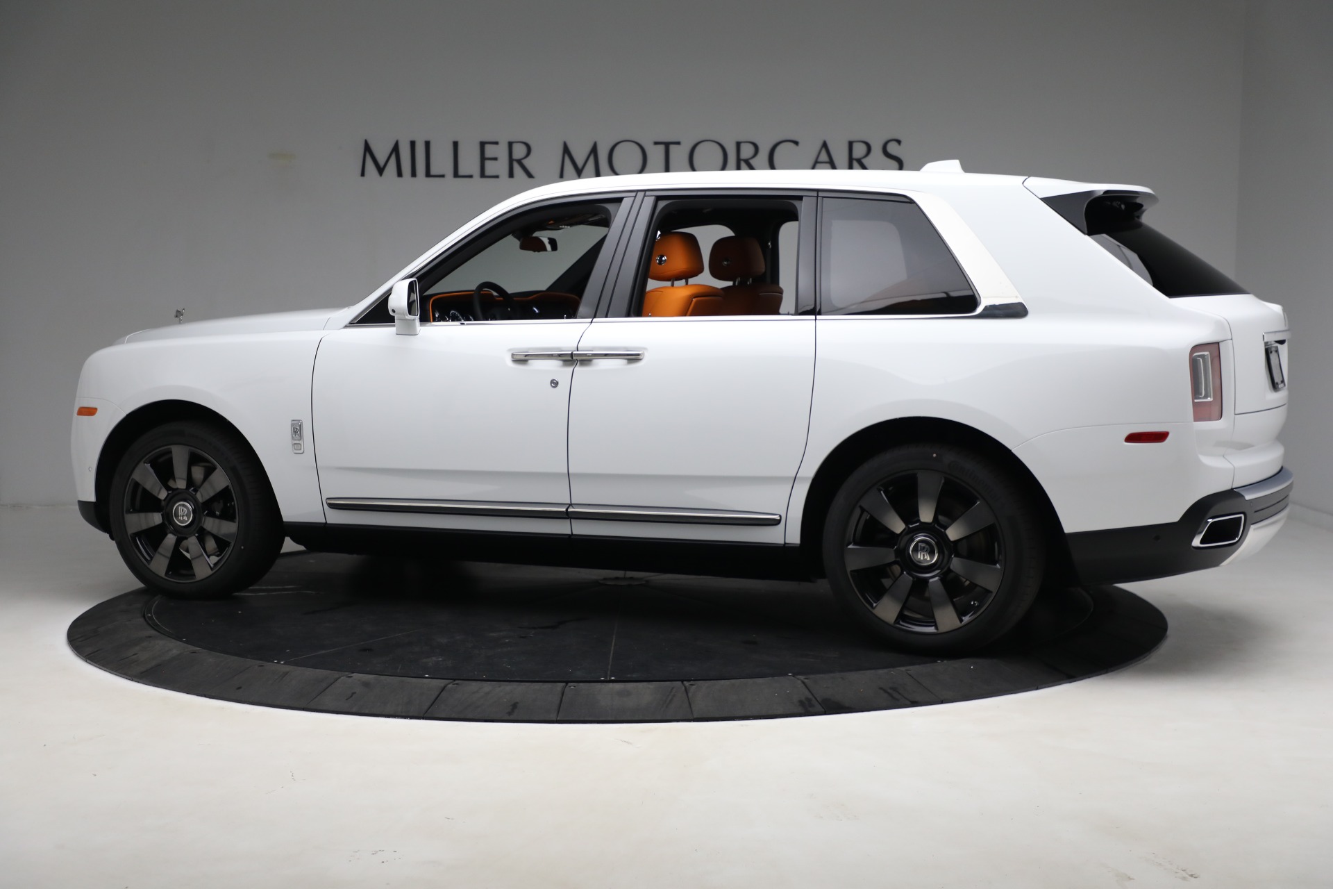 New-2023-Rolls-Royce-Cullinan