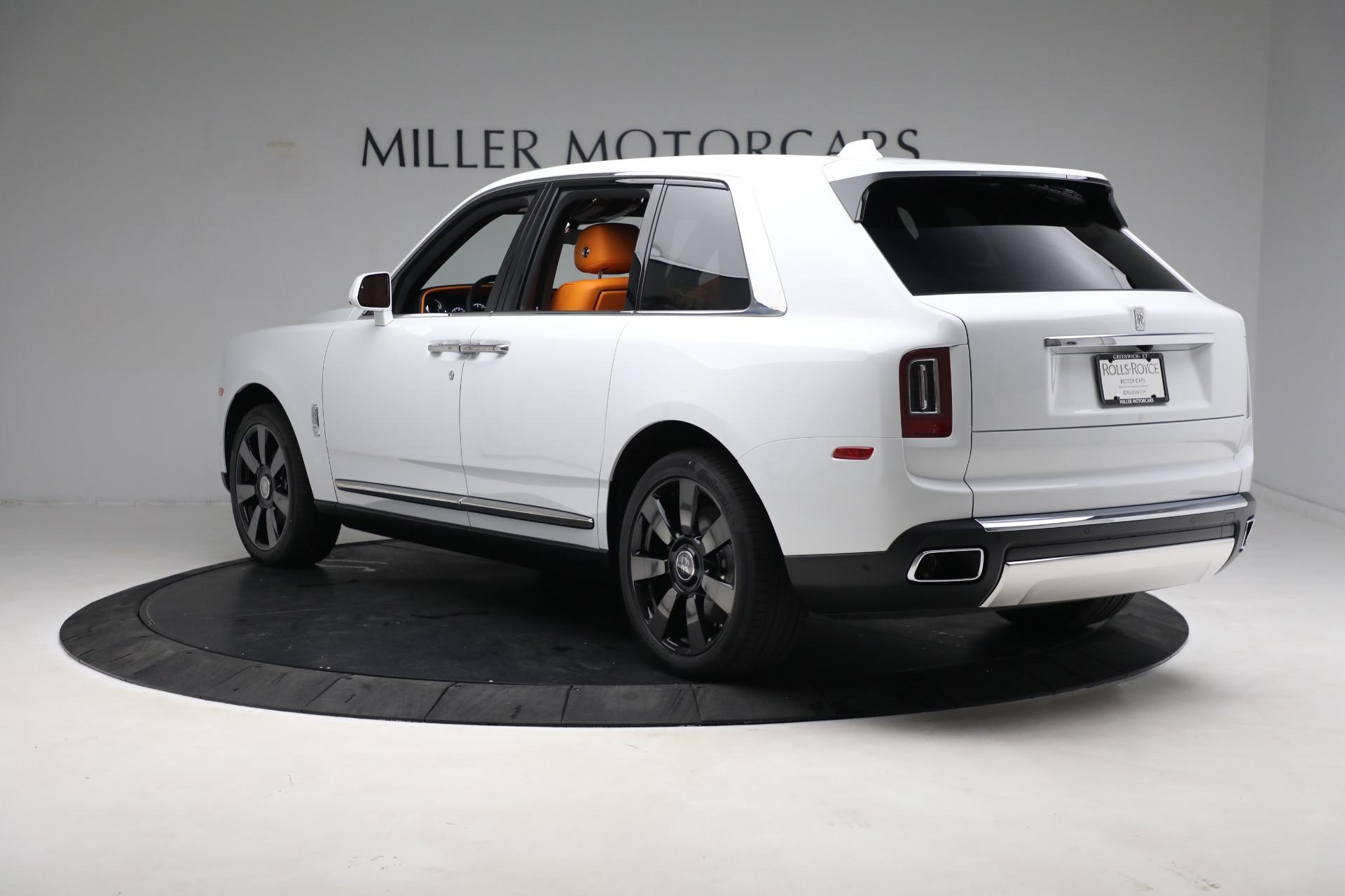 New-2023-Rolls-Royce-Cullinan