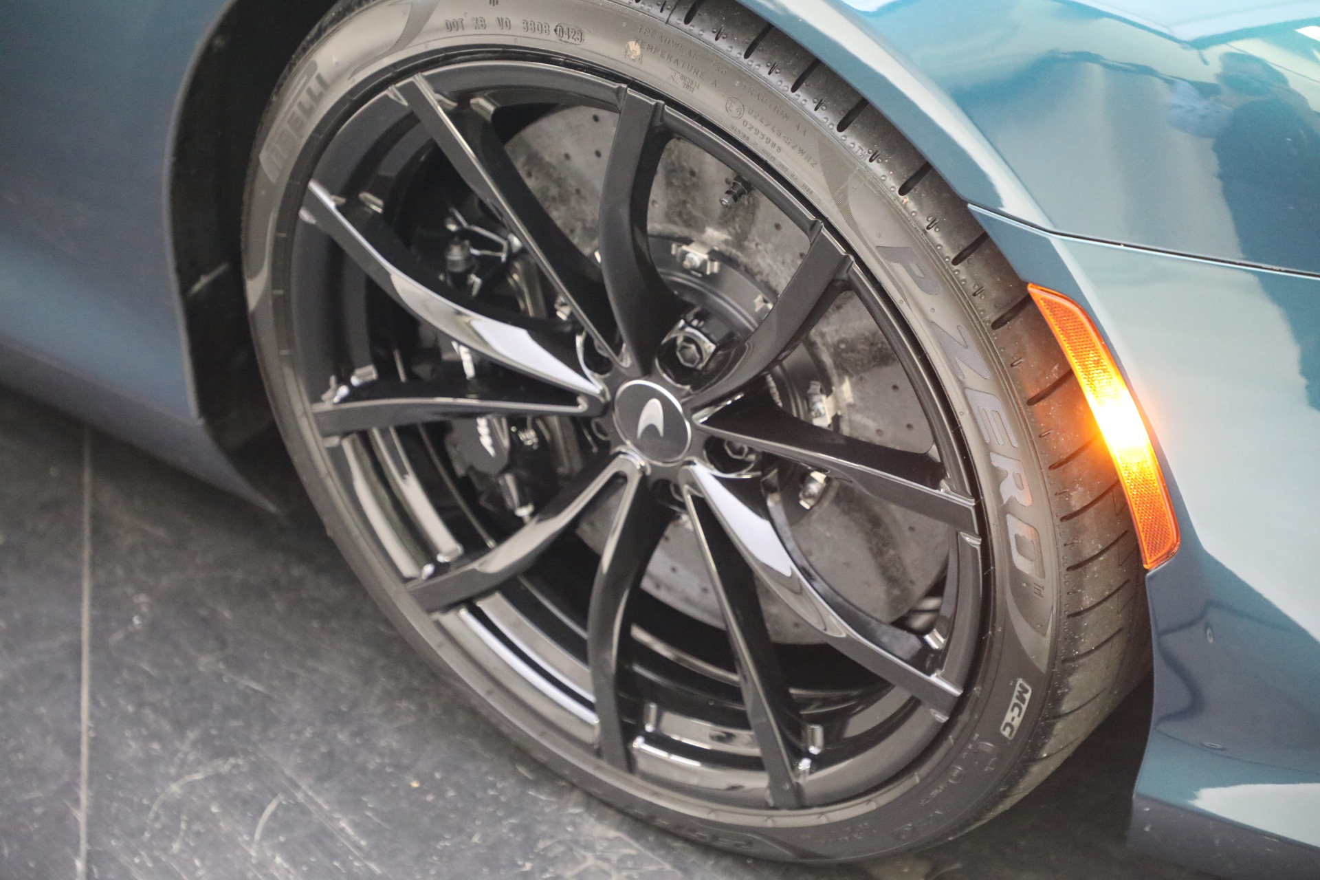 New-2023-McLaren-Artura-TechLux