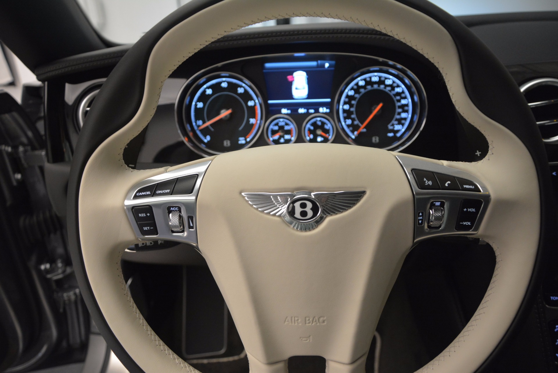 New-2017-Bentley-Flying-Spur-V8-S