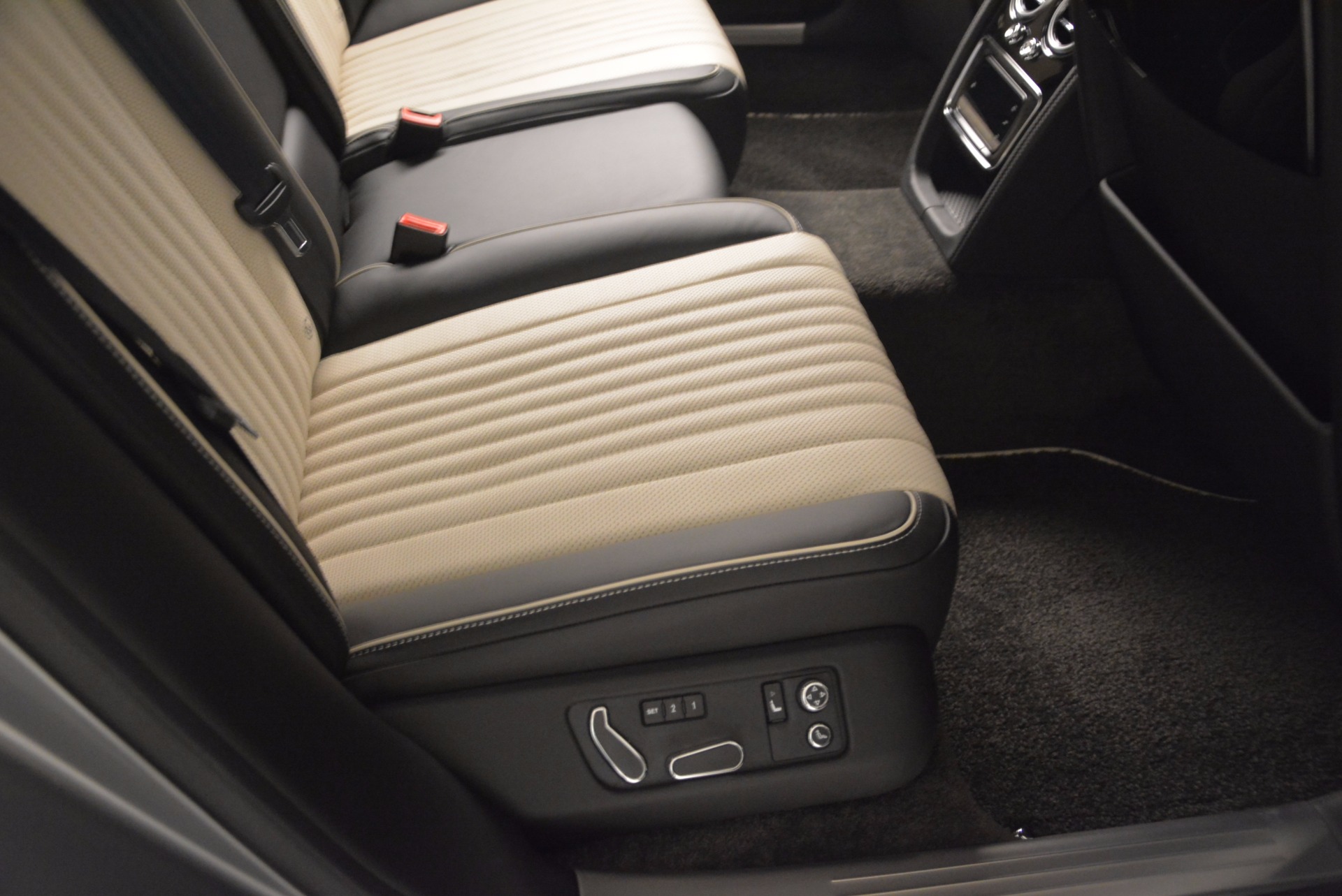 New-2017-Bentley-Flying-Spur-V8-S