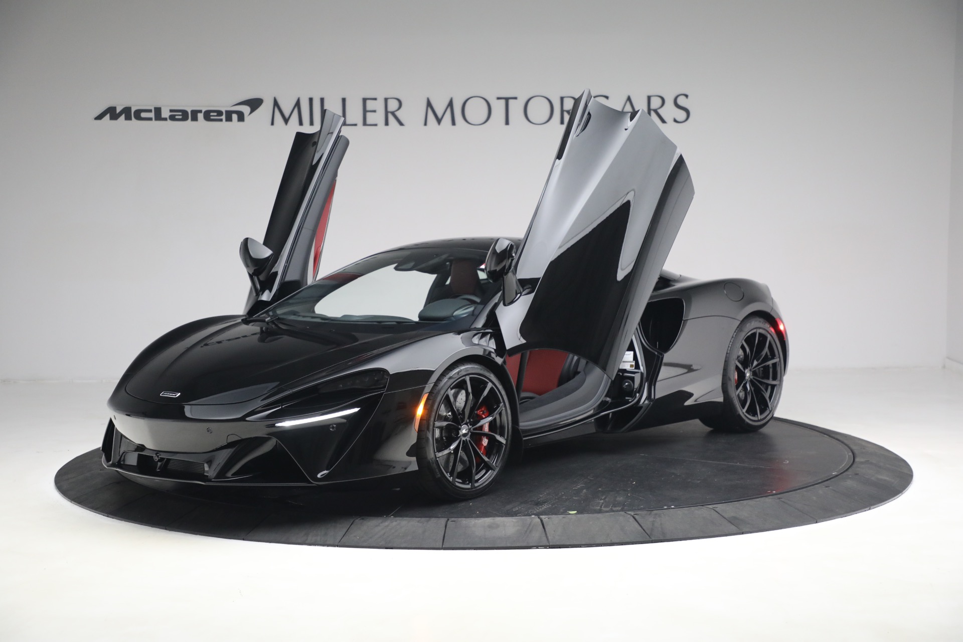 New-2023-McLaren-Artura-TechLux