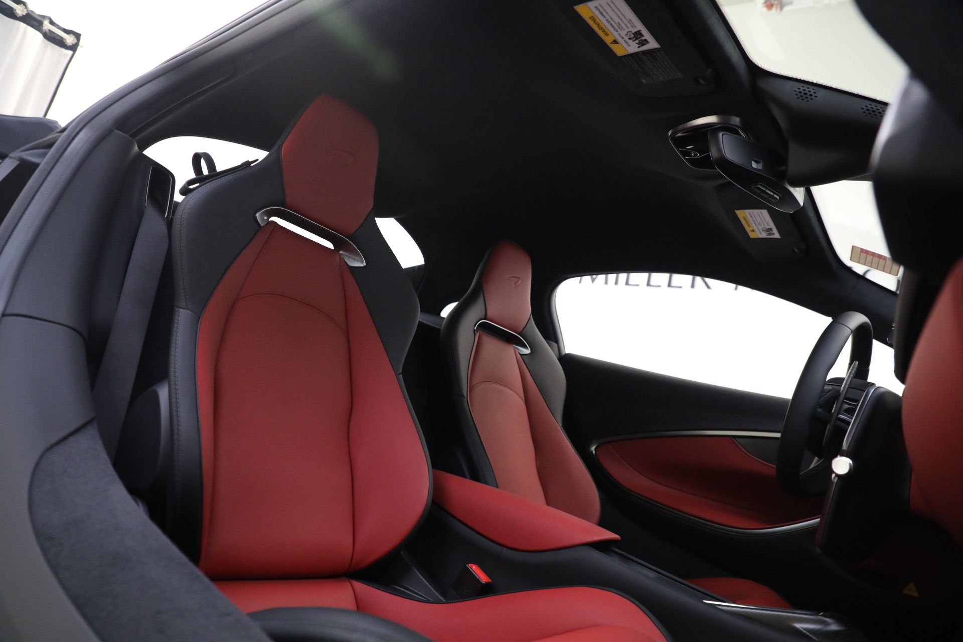 New-2023-McLaren-Artura-TechLux