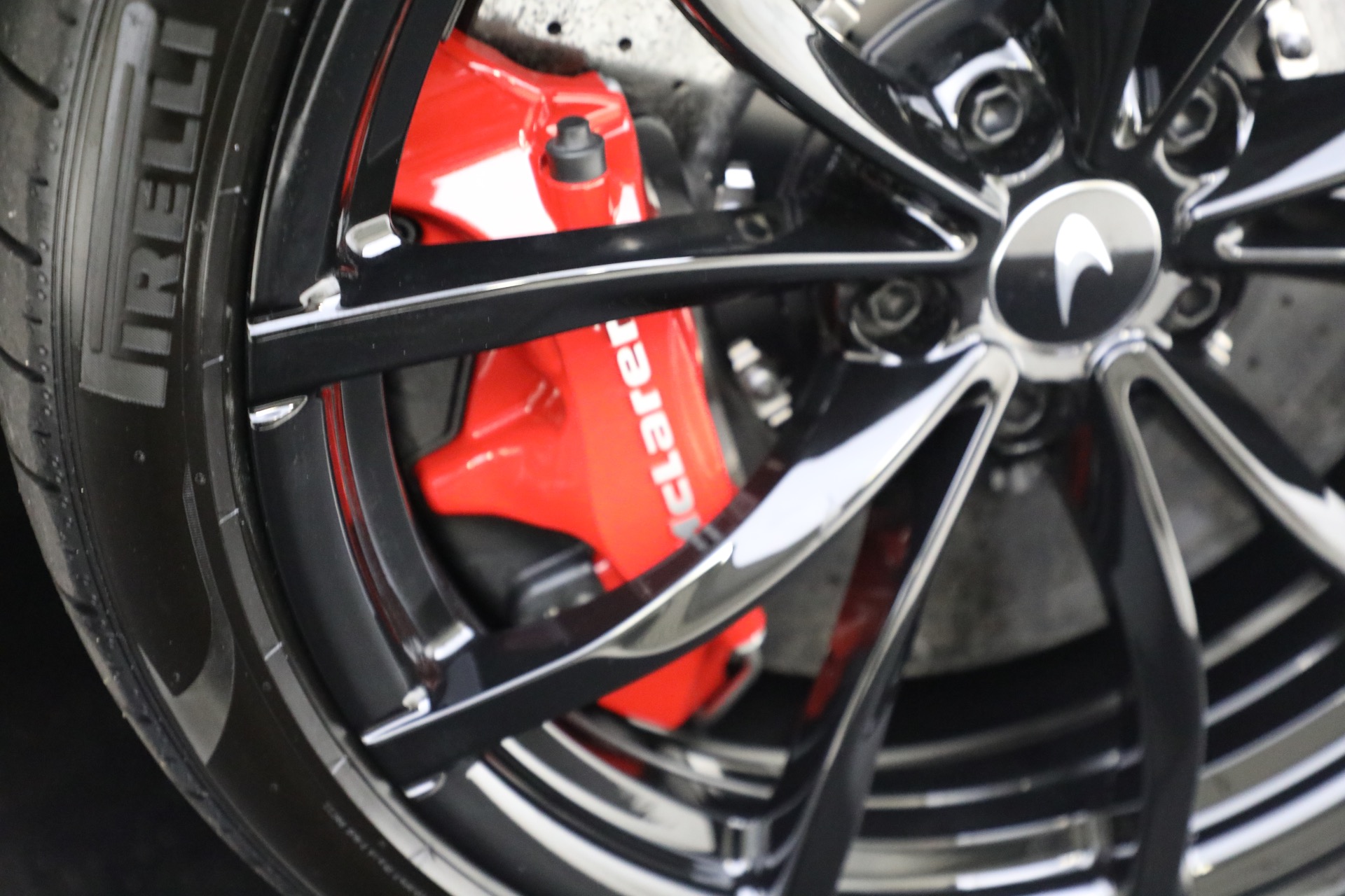 New-2023-McLaren-Artura-TechLux