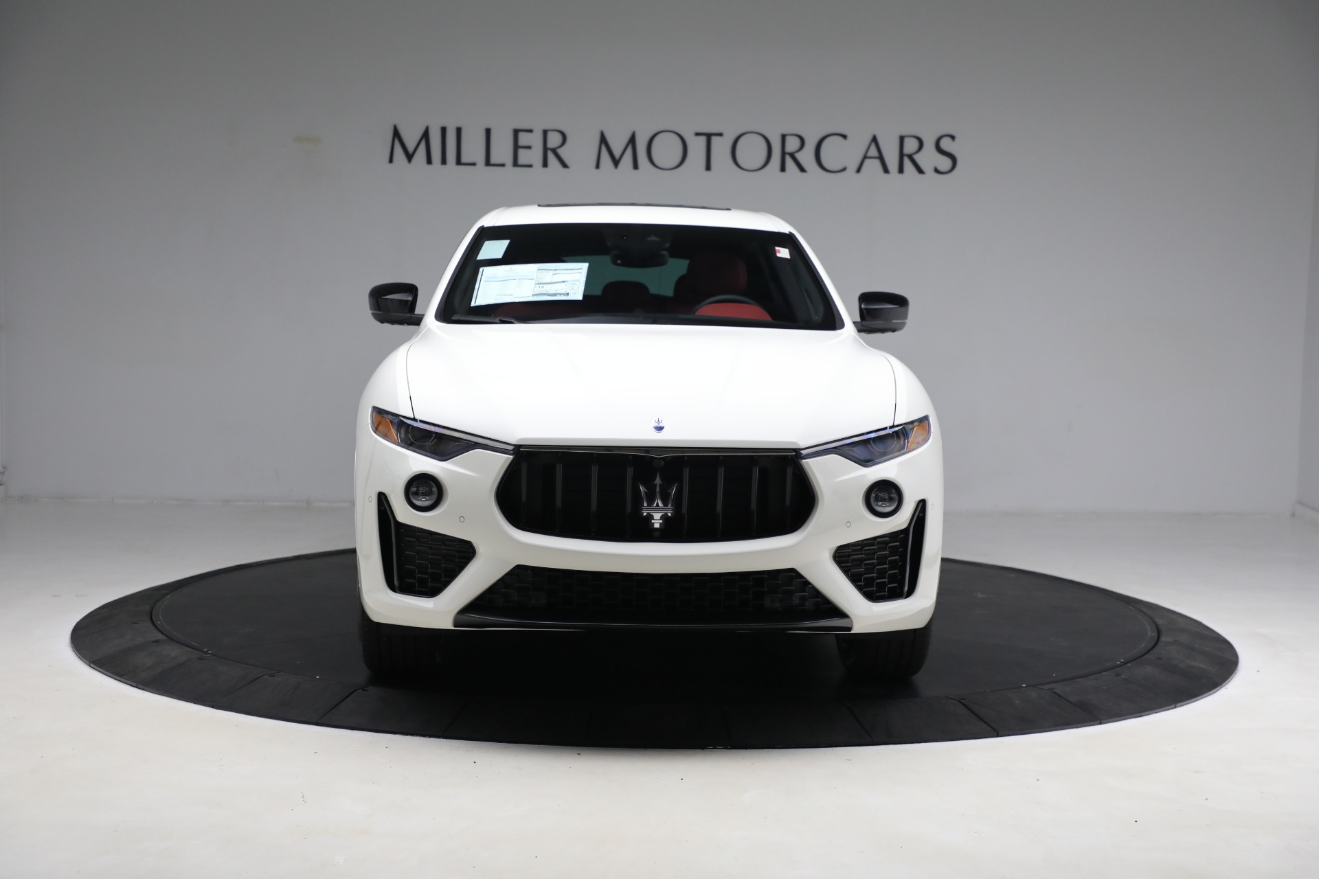 New-2023-Maserati-Levante-Modena