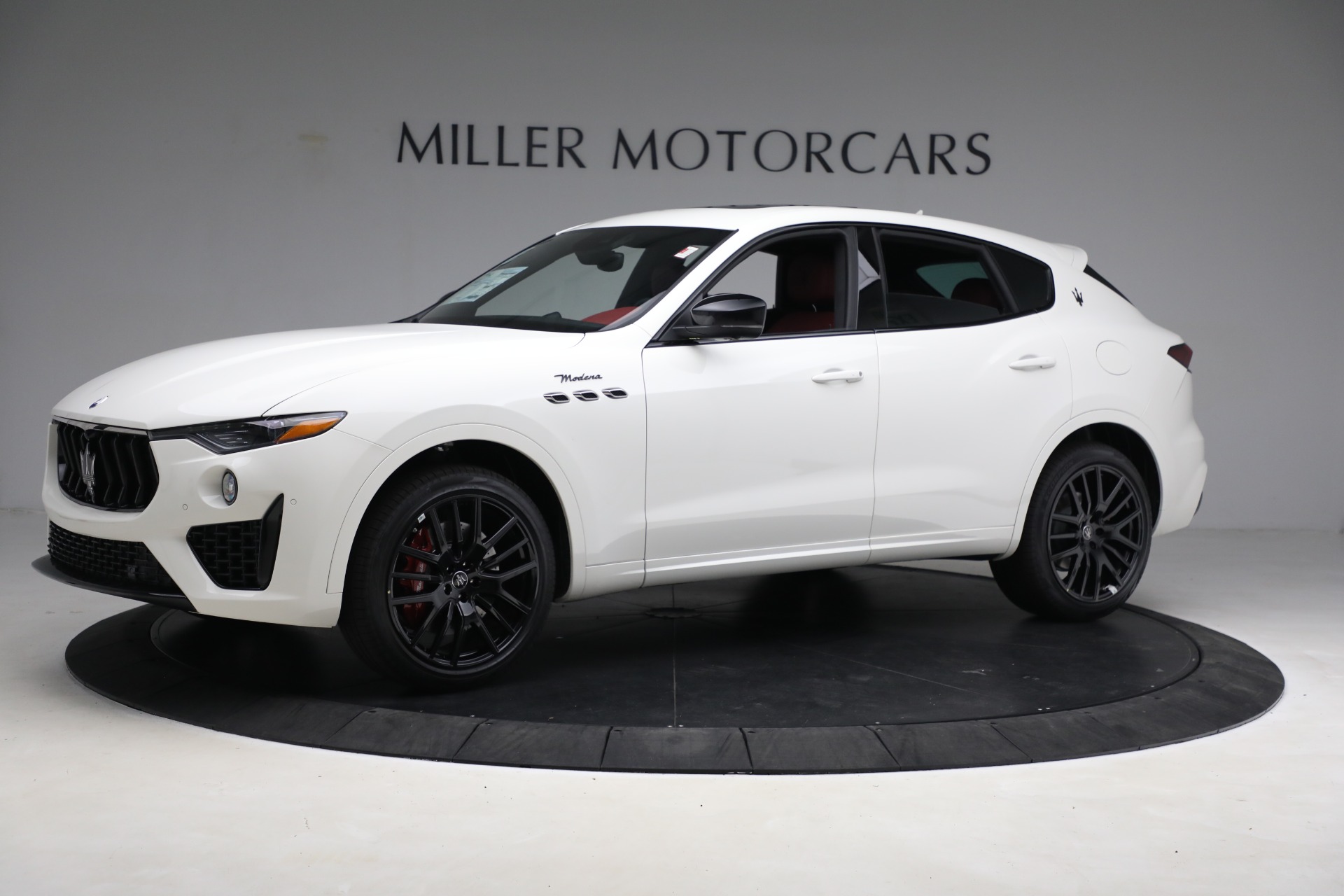 New-2023-Maserati-Levante-Modena
