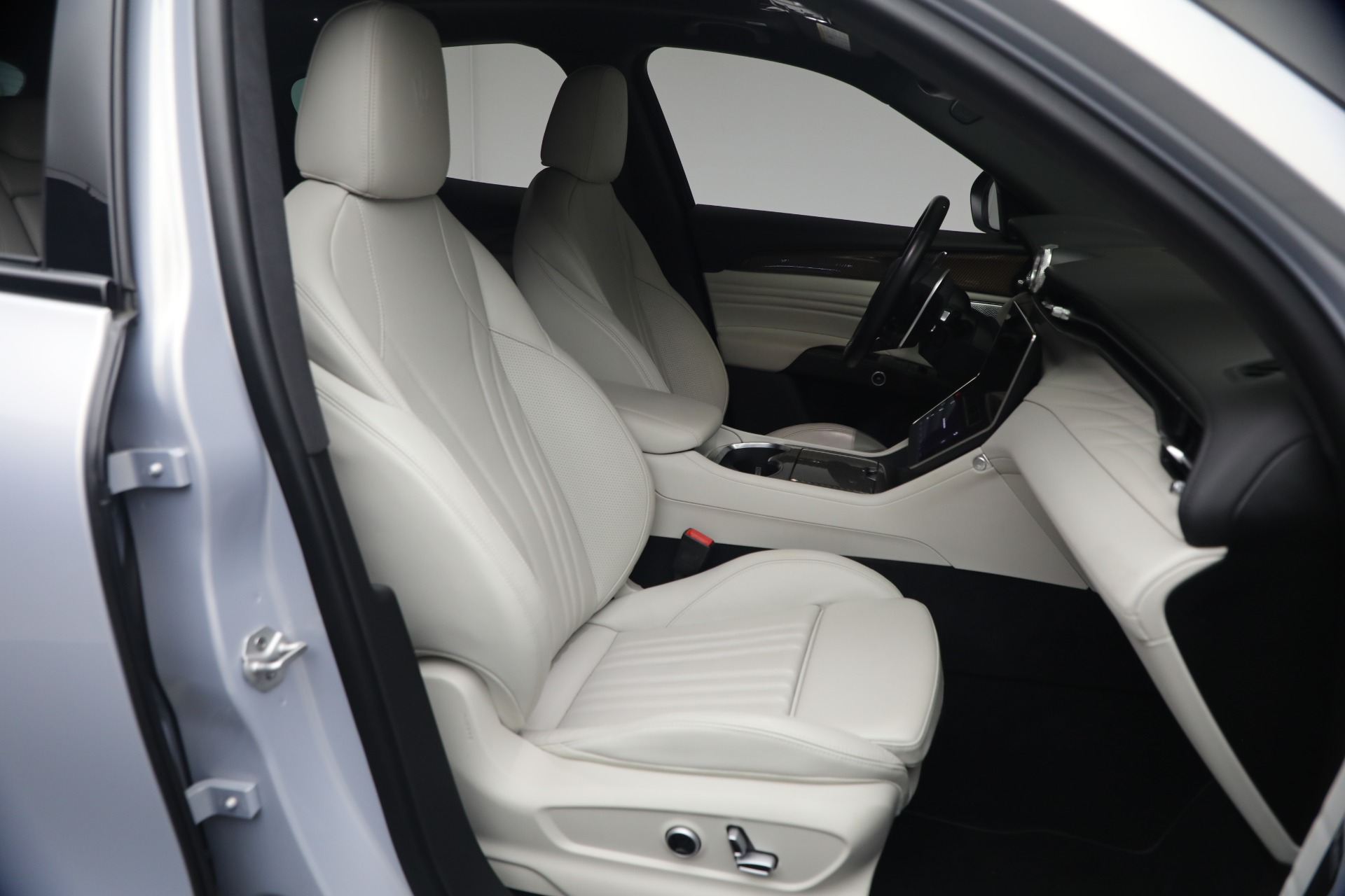Used-2023-Maserati-Grecale-Modena