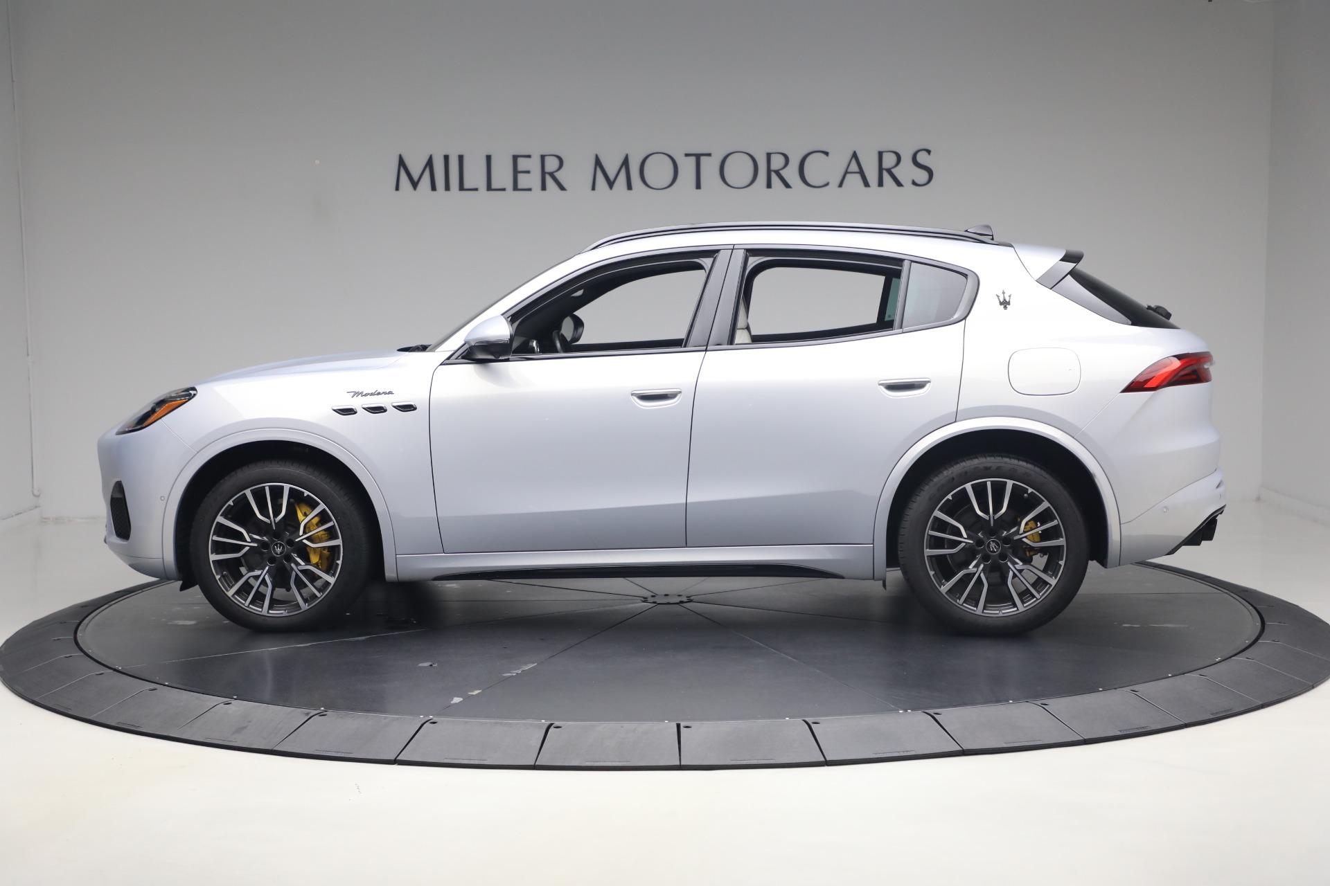 Used-2023-Maserati-Grecale-Modena
