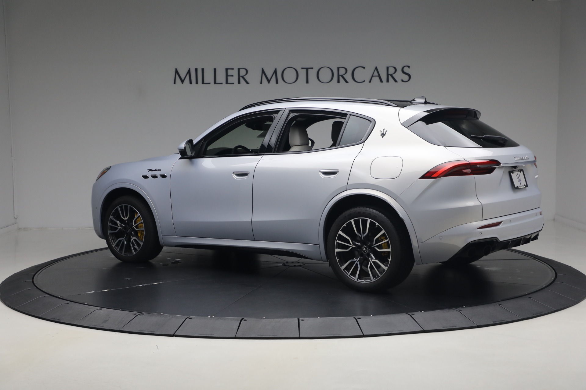 Used-2023-Maserati-Grecale-Modena