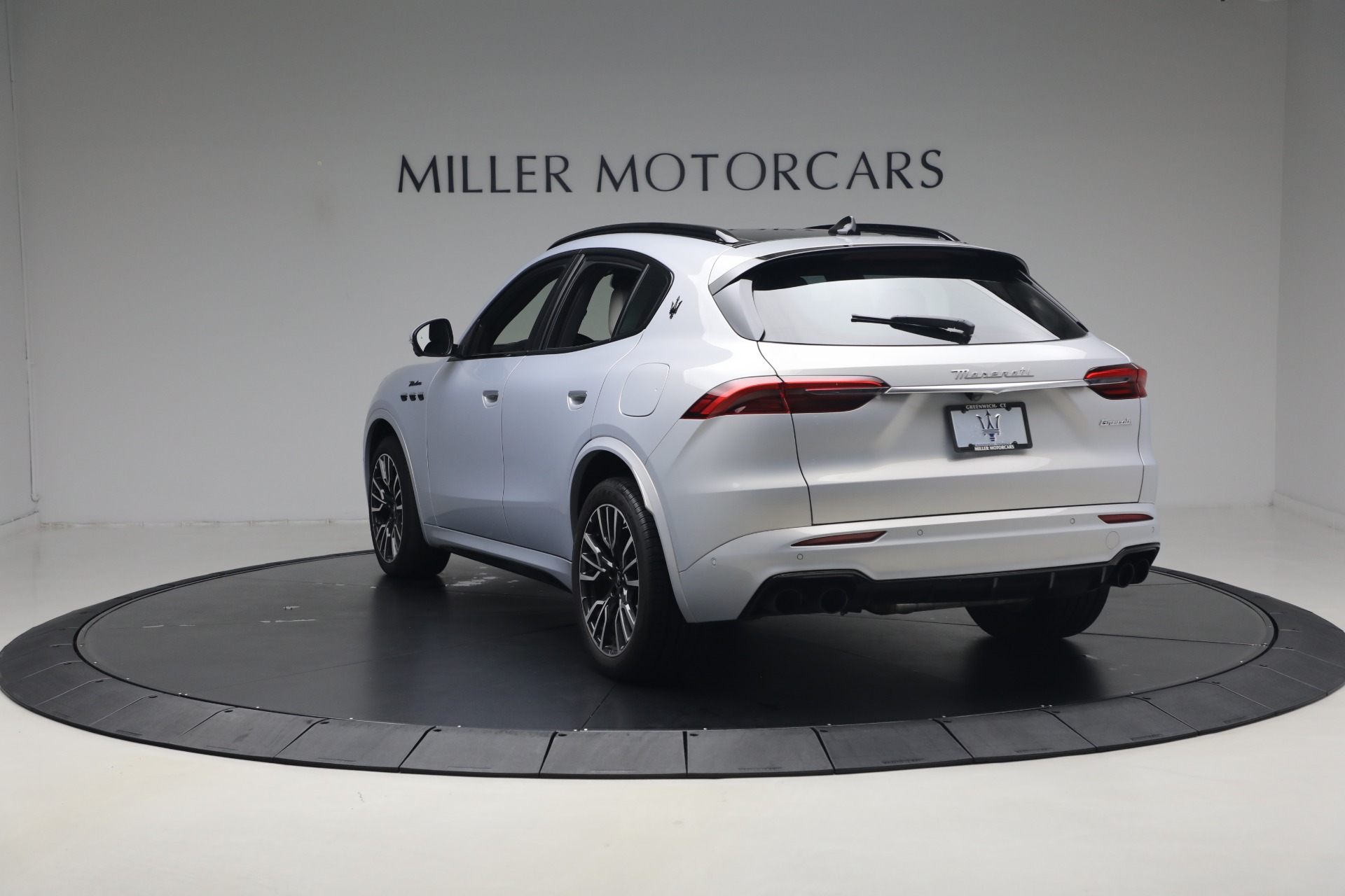 Used-2023-Maserati-Grecale-Modena