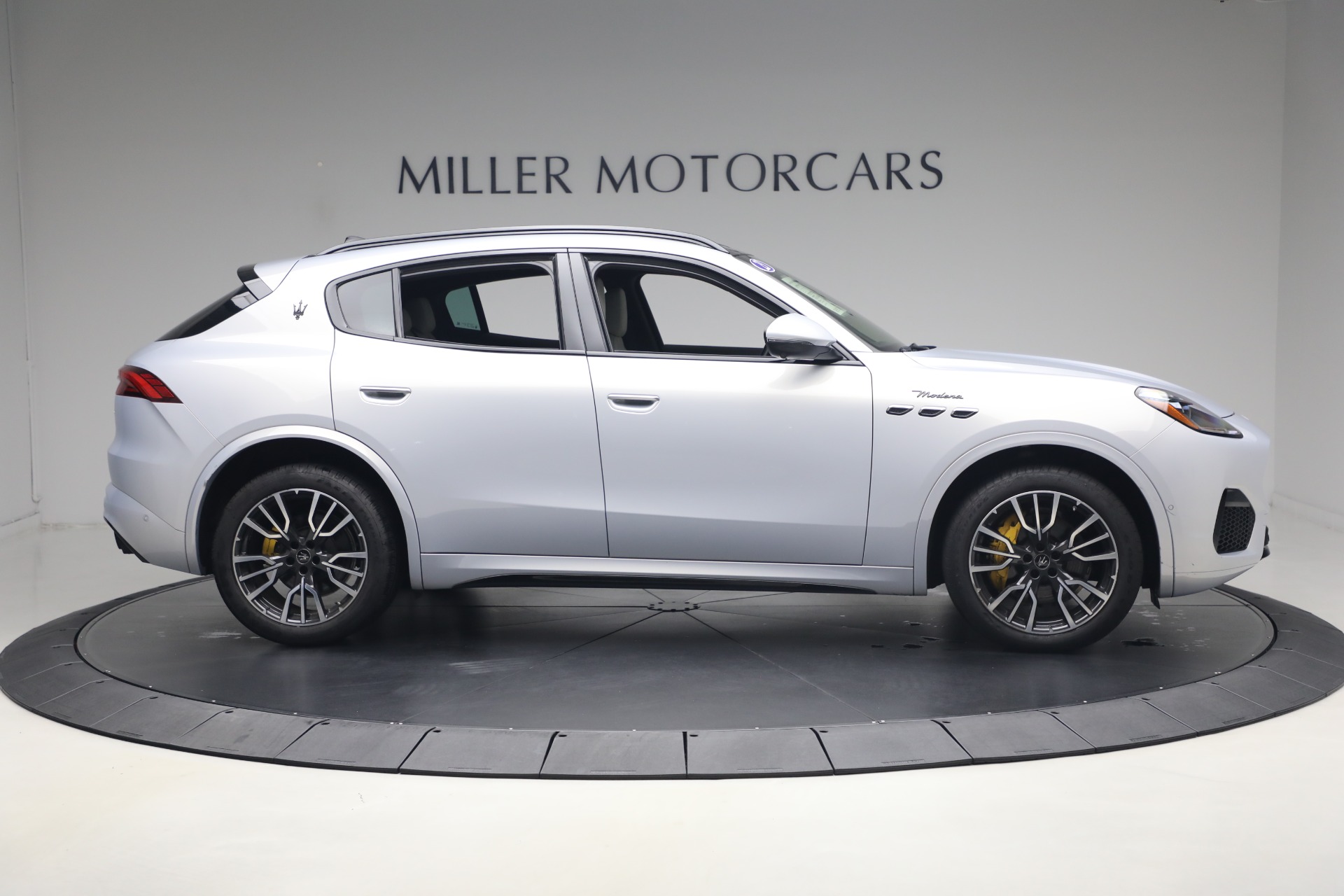 Used-2023-Maserati-Grecale-Modena