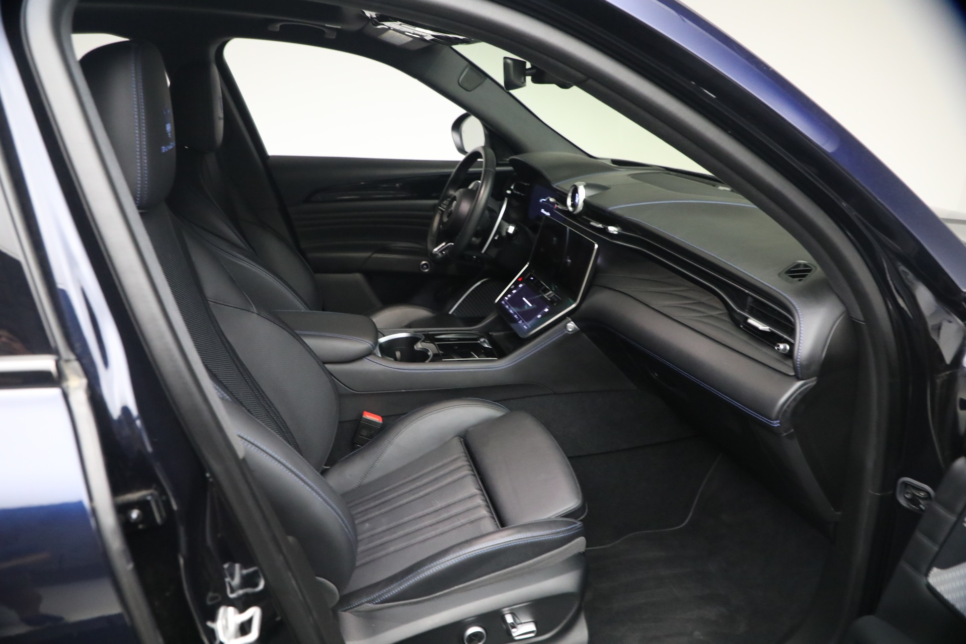 Used-2023-Maserati-Grecale-Modena