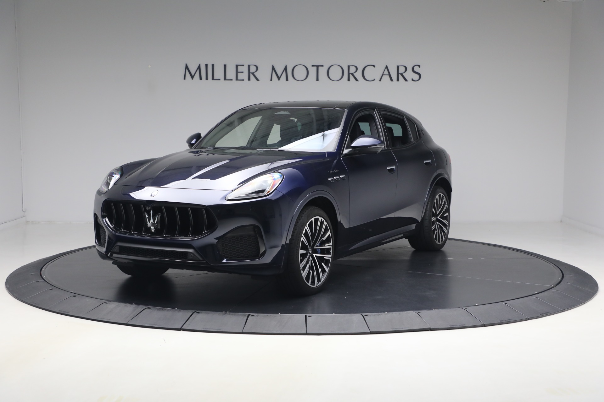 Used-2023-Maserati-Grecale-Modena