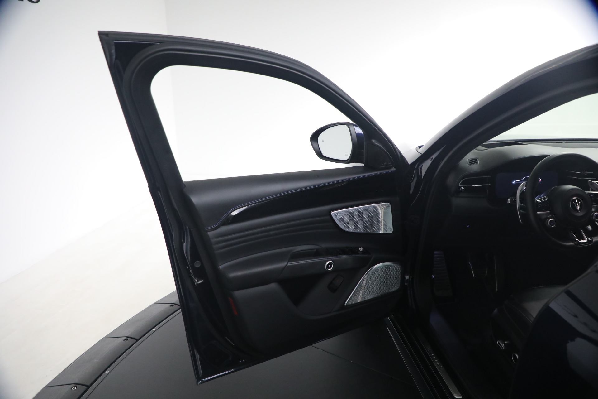 Used-2023-Maserati-Grecale-Modena
