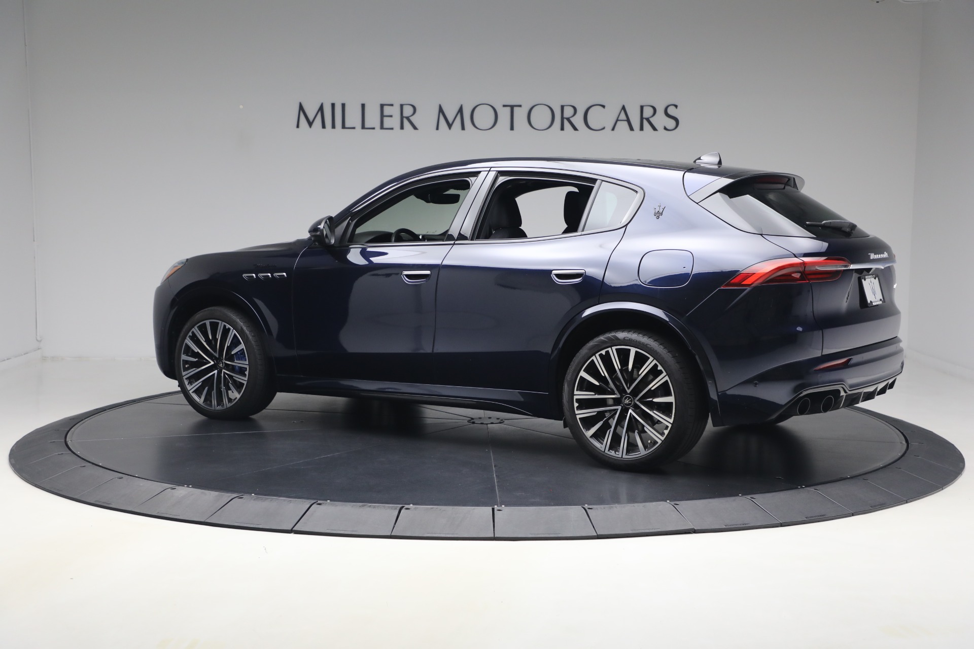 Used-2023-Maserati-Grecale-Modena